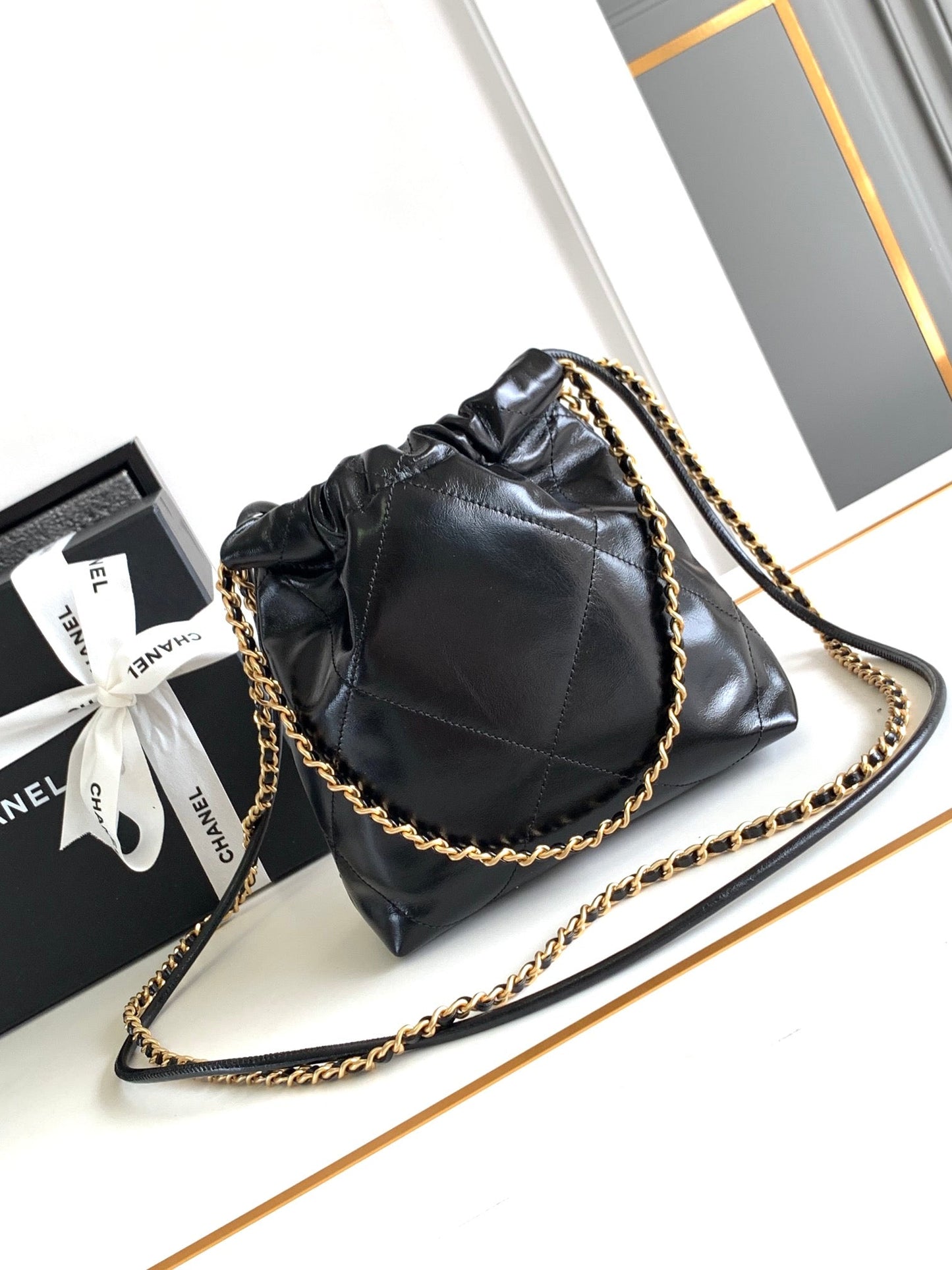 CC MINI 20 BAG IN BLACK SHINNY CALFSKIN WITH GOLD METAL