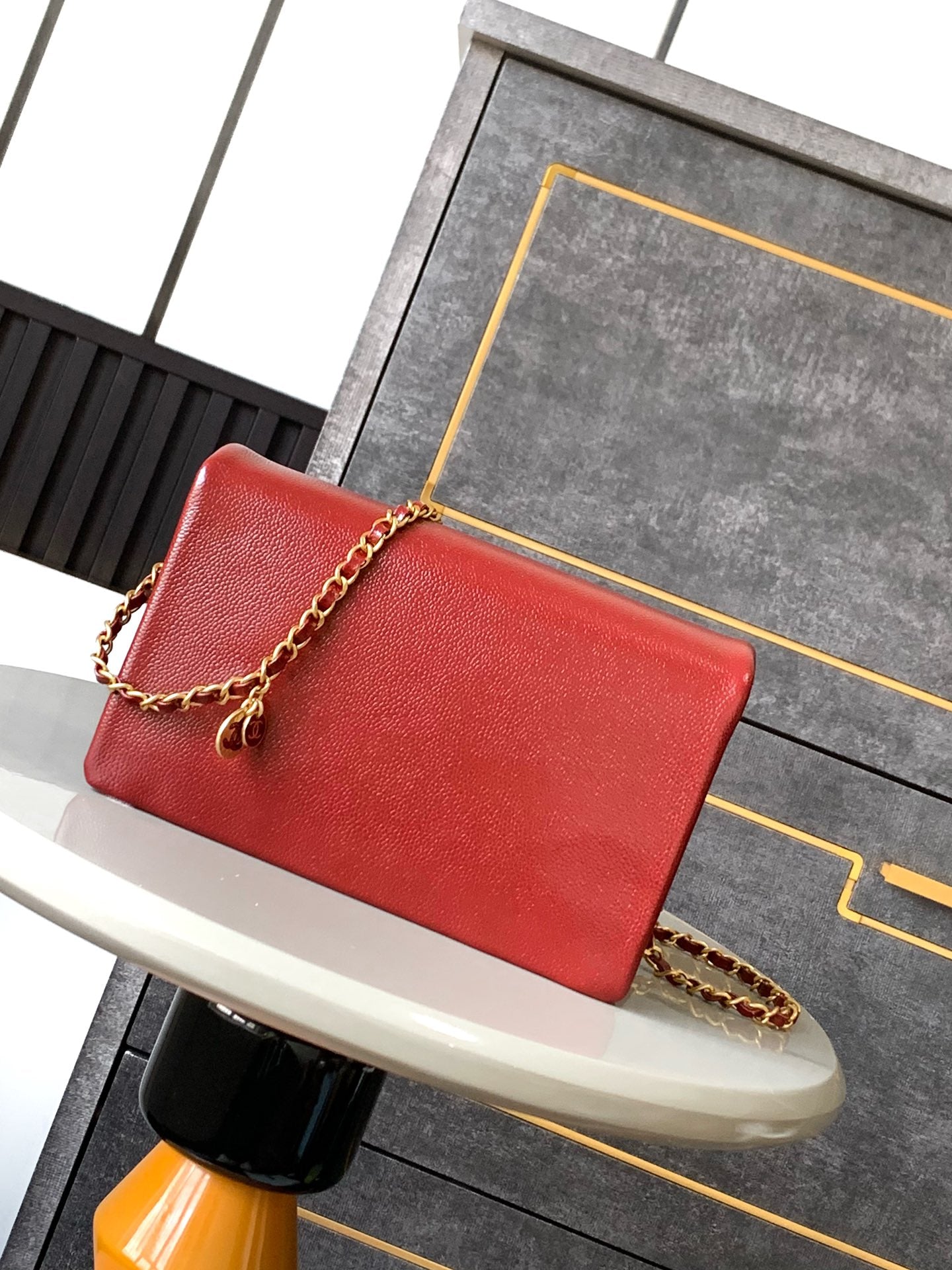 CLASSIC FLAP BAG 22 IN APPLE RED CALFSKIN GOLD HARDWARE