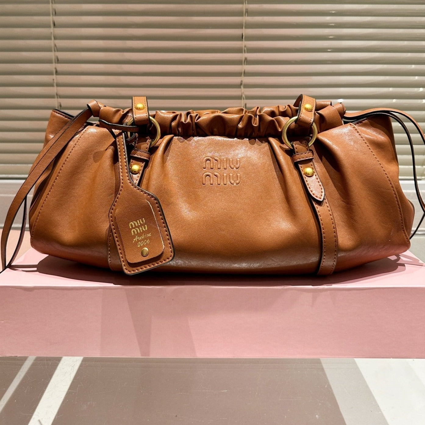 NAPPA 42 BAG IN OAK LEATHER