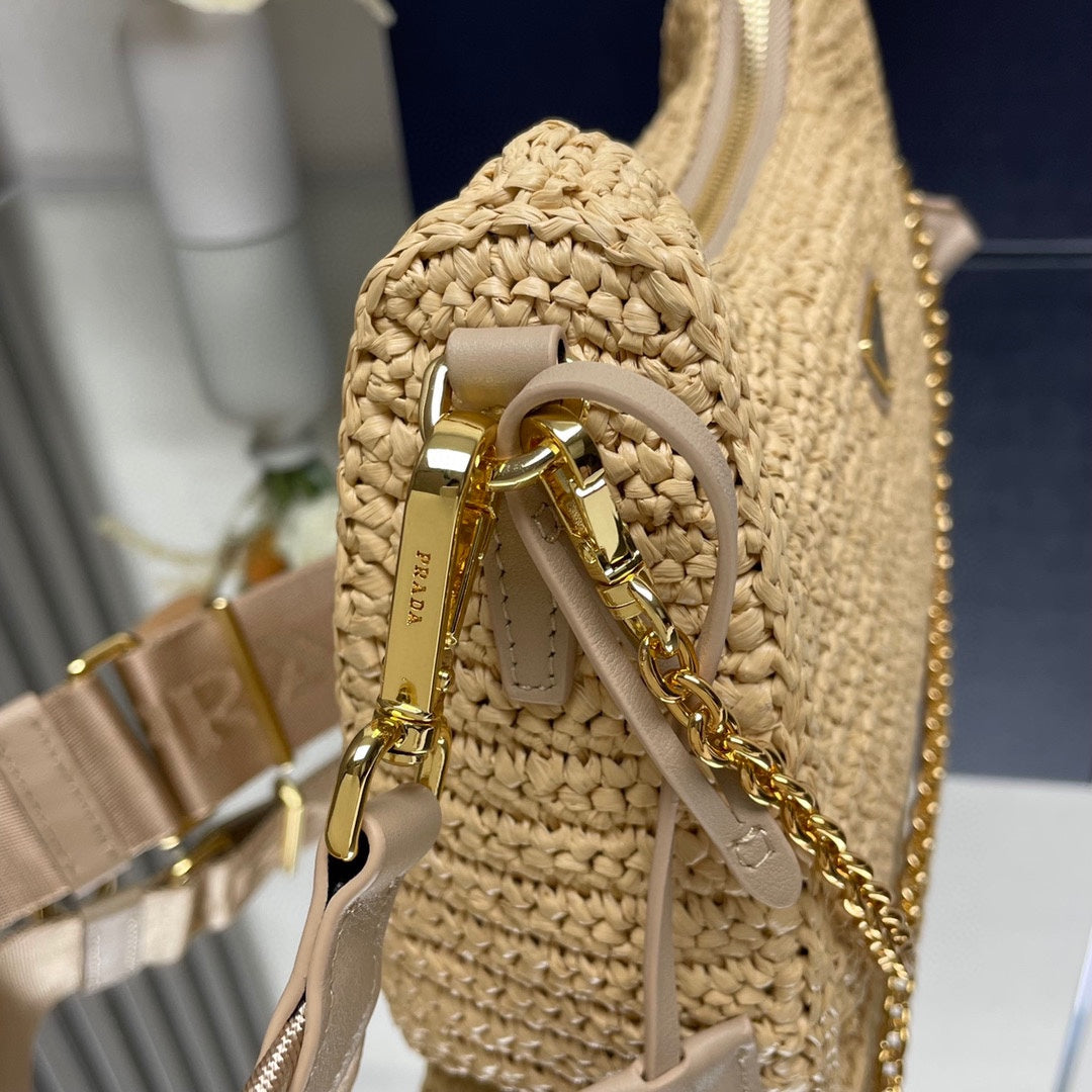 WOVEN HOBO BAG 23 IN BEIGE RAFFIA GOLD HARDWARE TRIANGLE LOGO