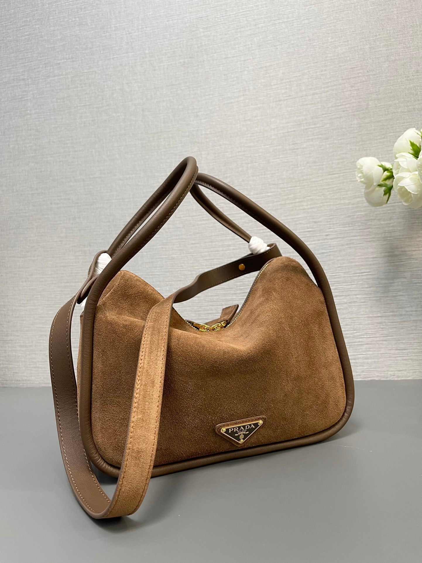 BOWLING BAG 25 IN ASH BROWN SUEDE AND CALFSKIN TRIM GOLD LOGO