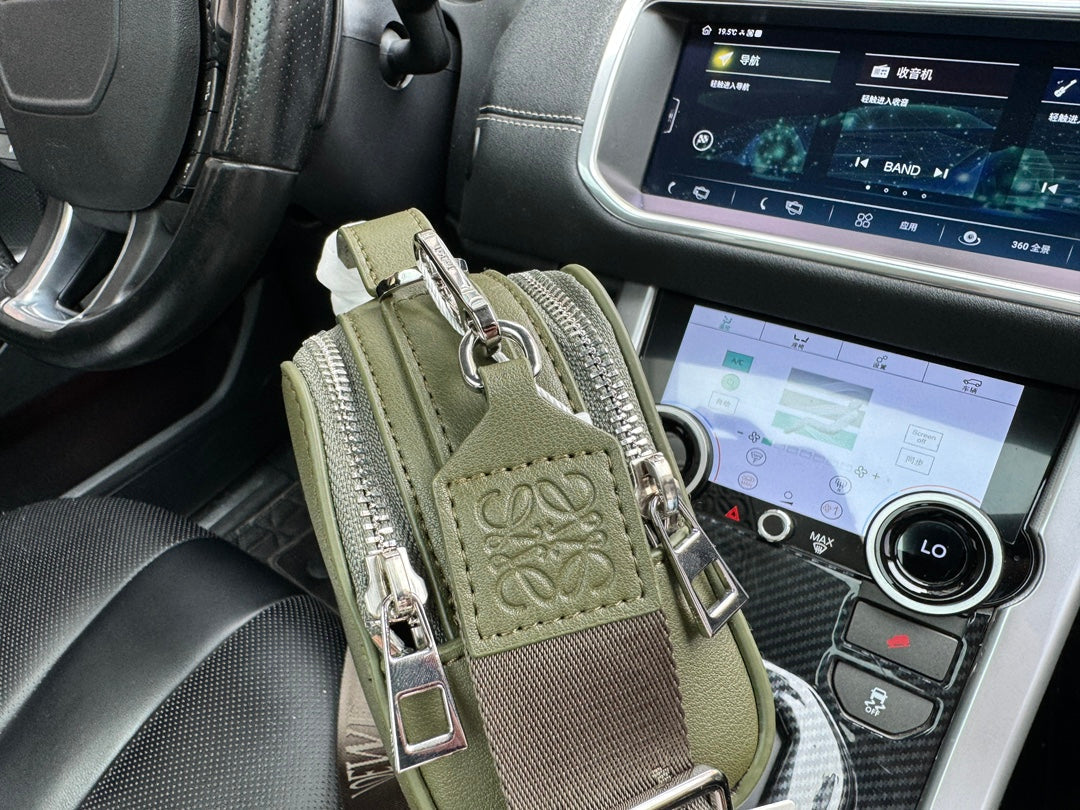 LOE MINI 18 CAMERA CROSS BODY BAG IN OLIVE GREEN CALFSKIN