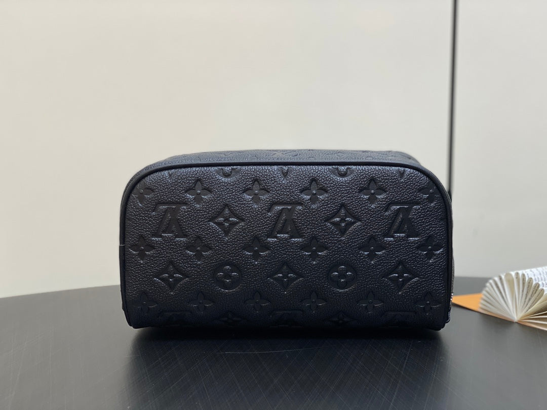 TOILETRY BAG 24 IN BLACK MONOGRAM EMBOSSED CALFSKIN