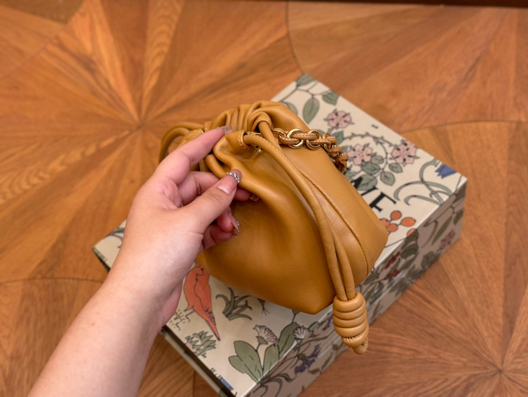 LOE MINI 18 FLAMENCO PURSE IN WARM DESERT NAPPA LAMBSKIN