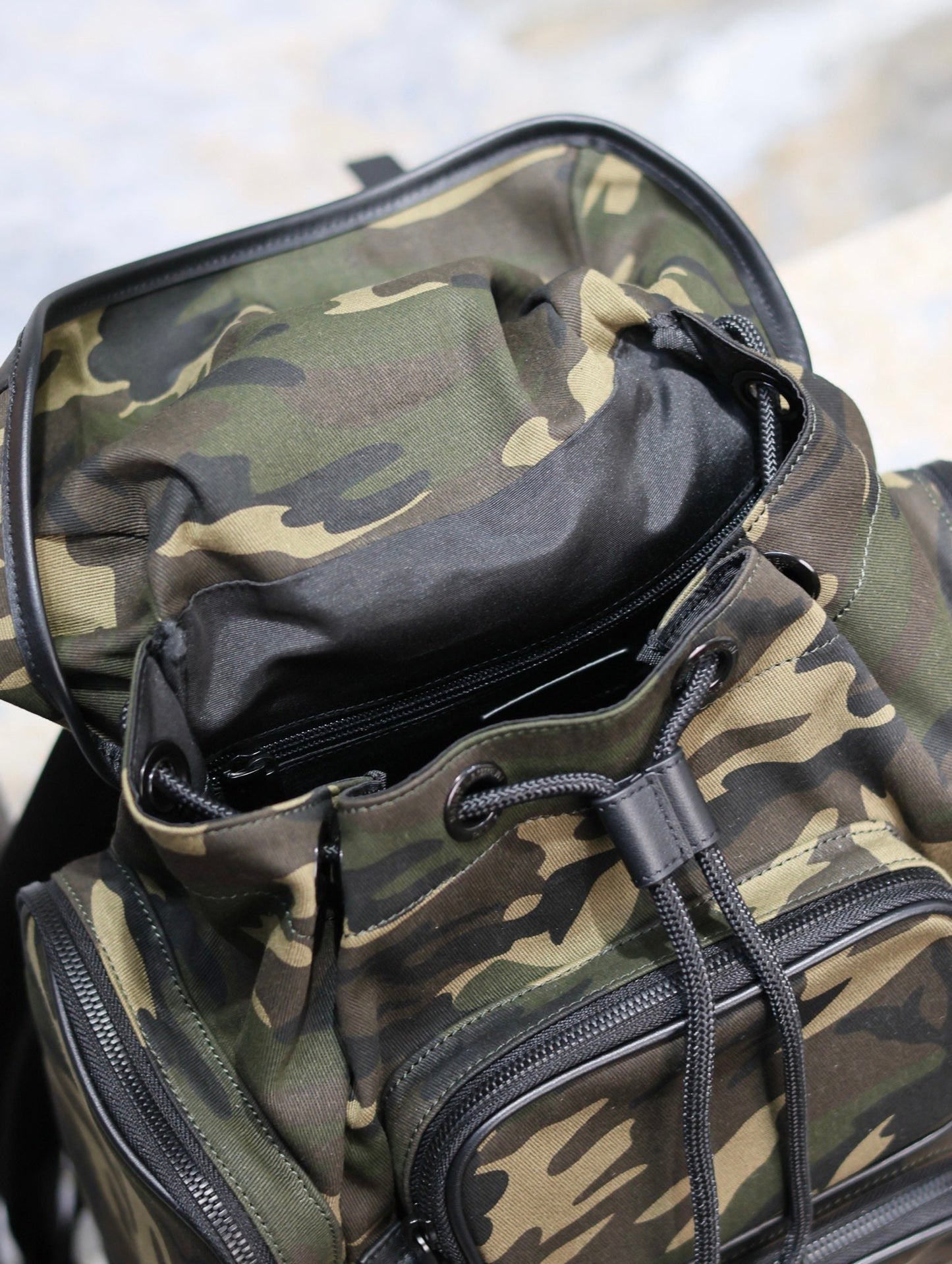 CITY MULTI-POCKET BACKPACK 42 IN CAMOUFLAGE PATTERN NYLON AND BLACK CALFSKIN