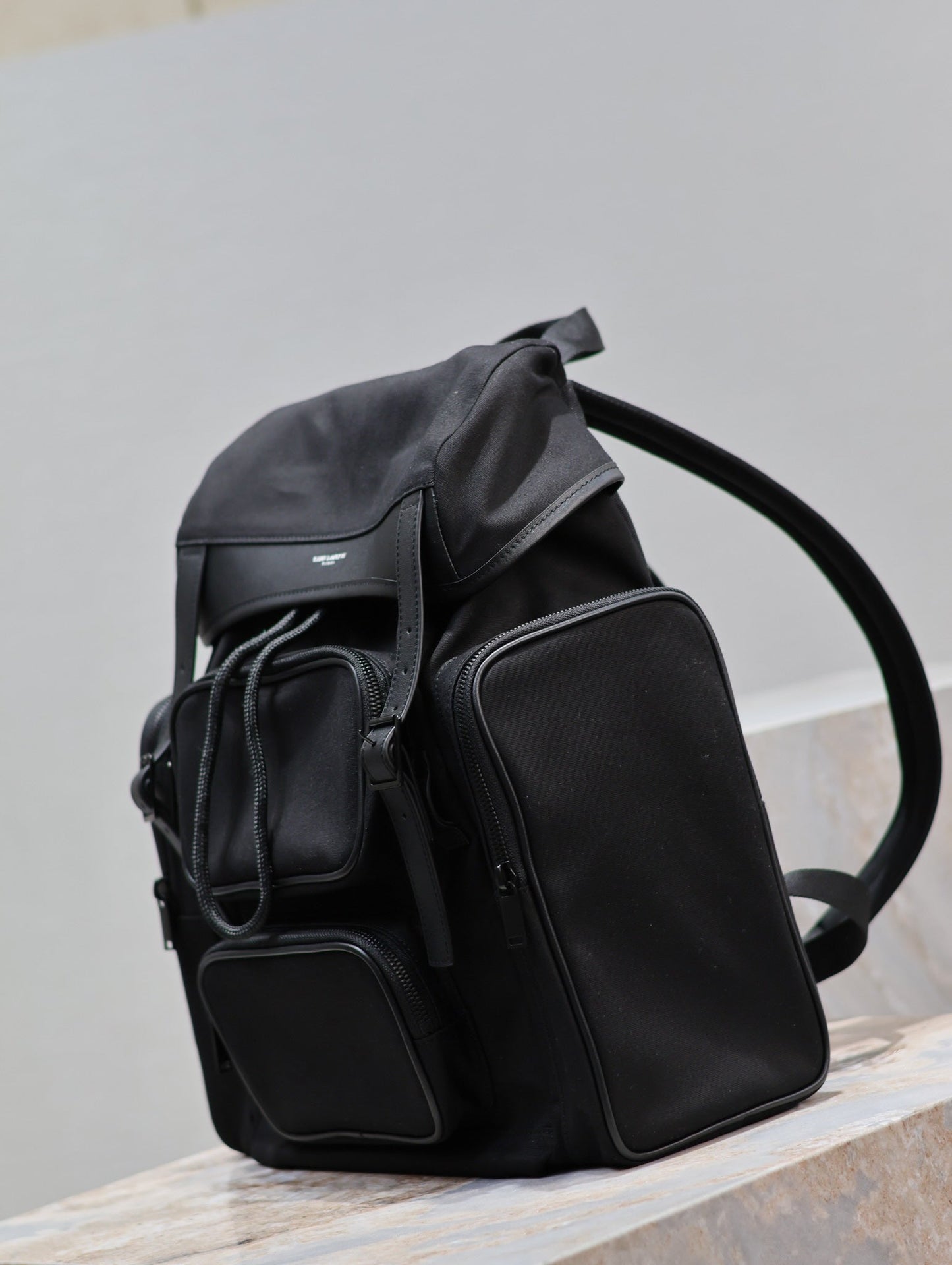 CITY MULTI-POCKET BACKPACK 42 IN BLACK NYLON AND SMOOTH CALFSKIN