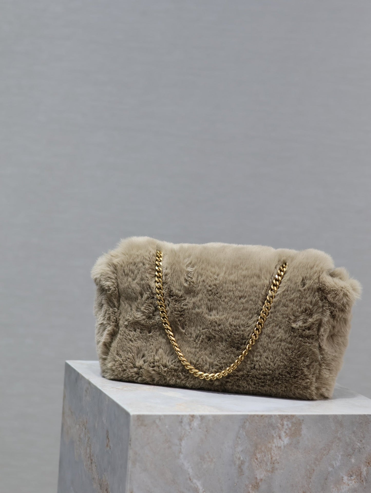 KATE SMALL BAG 22 IN ECRU BEIGE RABBIT FUR GOLD CHAIN