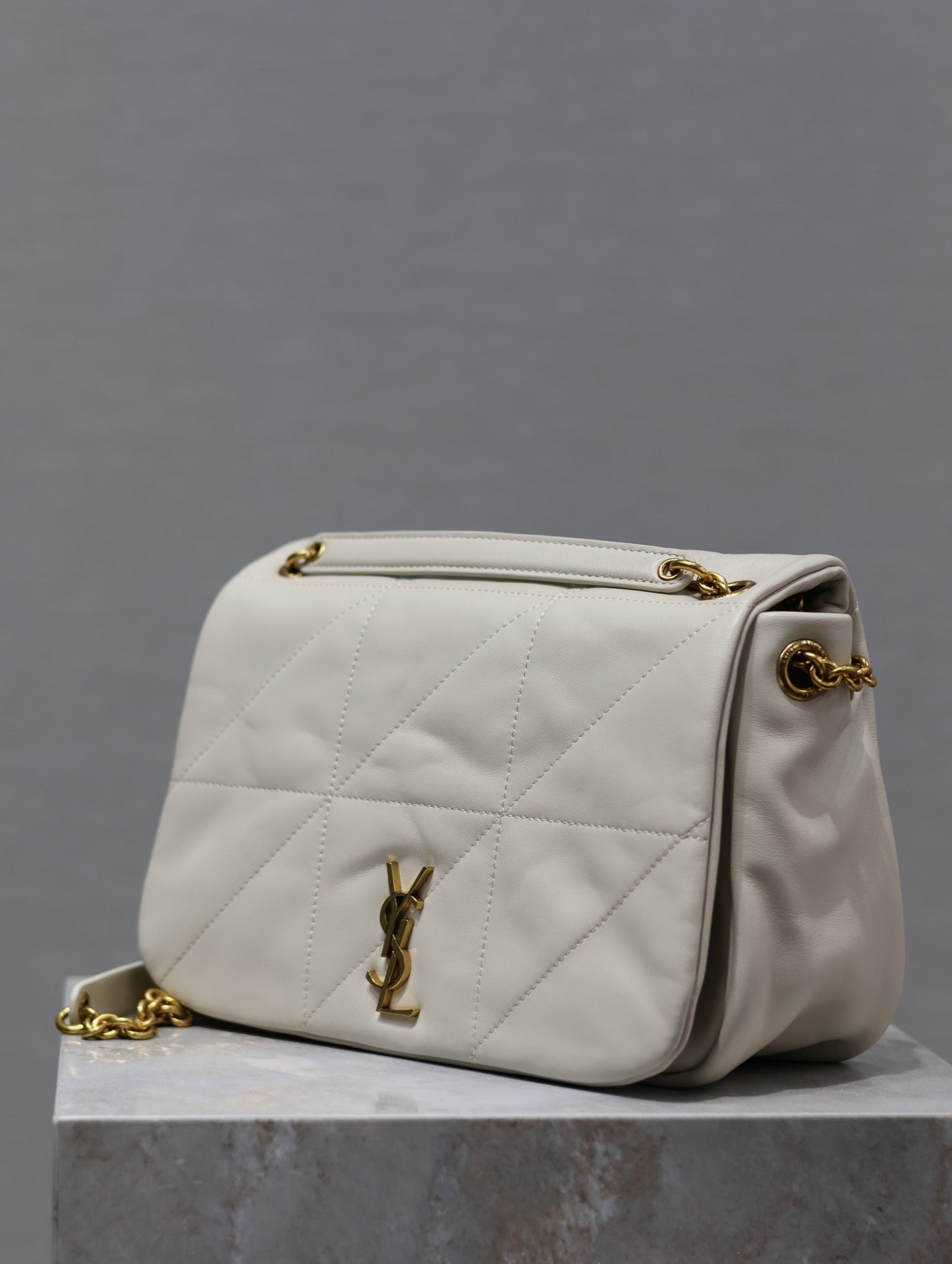 JAMIE 4.3 SMALL BAG 25 IN WHITE LAMBSKIN GOLD HARDWARE