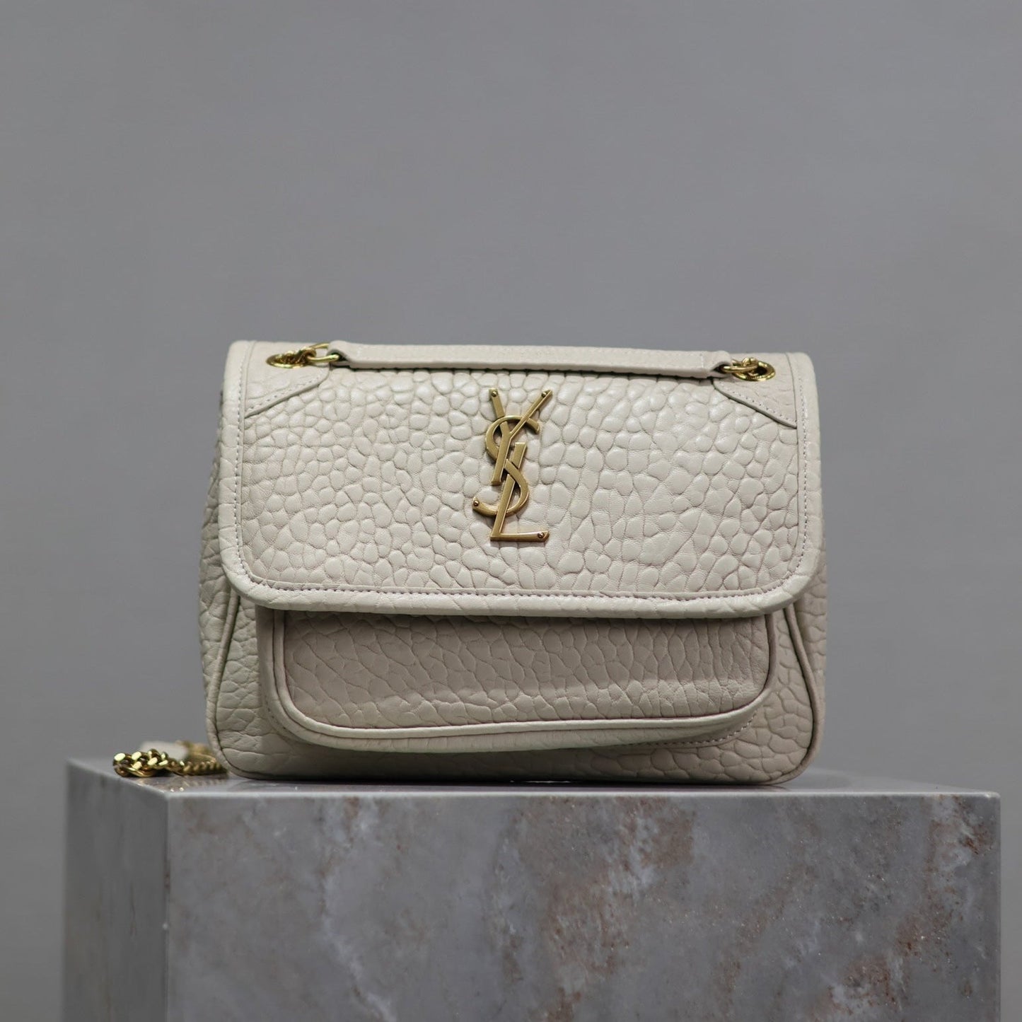 NIKI BABY 22 IN WHITE ELEPHANT PATTERN LAMBSKIN GOLD LOGO