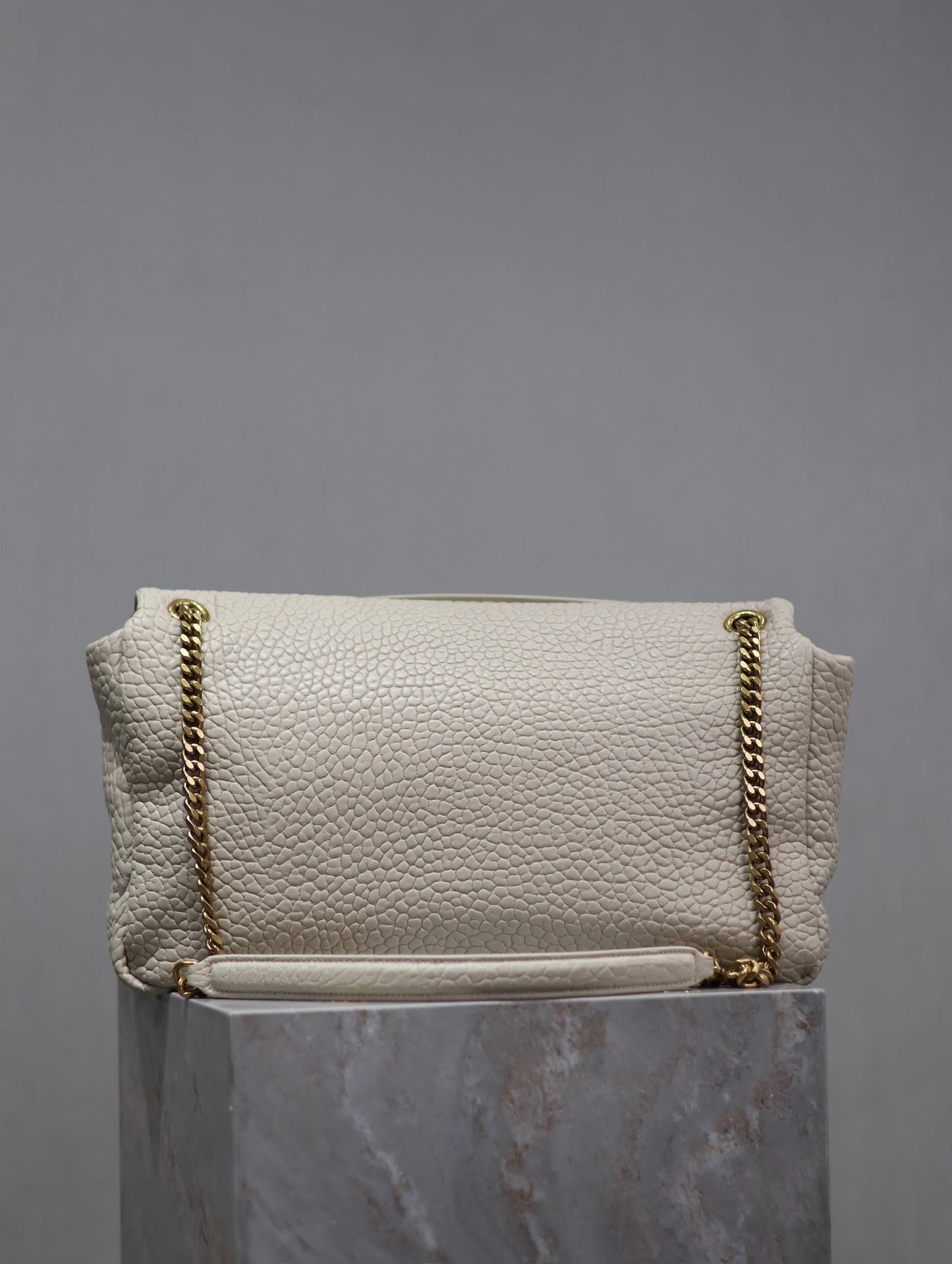 CALYPSO BAG 35 IN WHITE LAMBSKIN GOLD HARDWARE