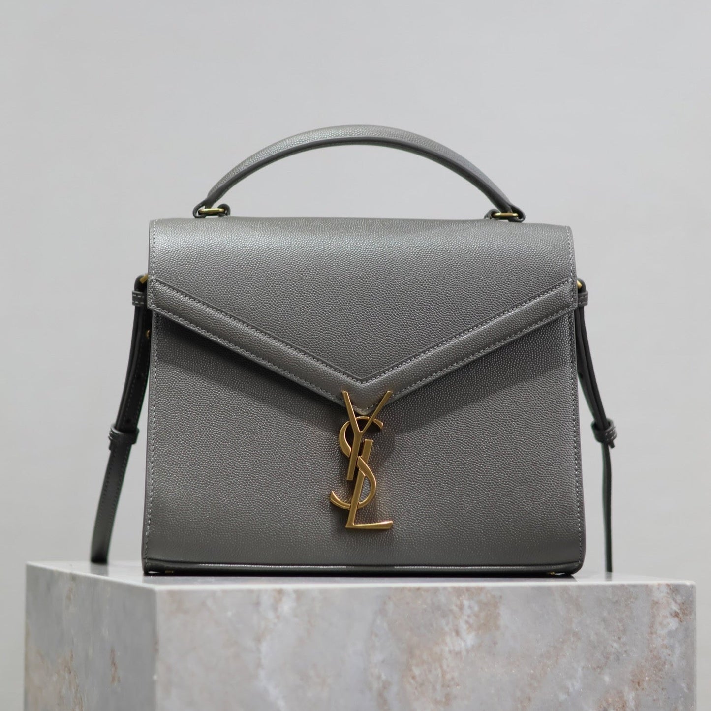 CASSANDRA TOP HANDLE BAG 24 IN GRAY CALFSKIN GOLD HARDWARE