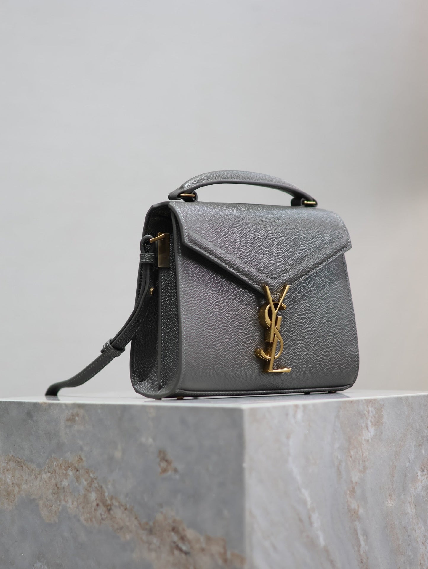 CASSANDRA MINI TOP HANDLE BAG 20 IN GRAY CALFSKIN GOLD HARDWARE