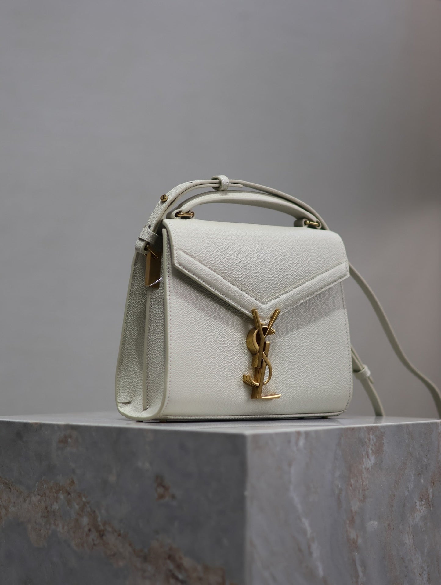 CASSANDRA MINI TOP HANDLE BAG 20 IN WHITE CALFSKIN GOLD HARDWARE