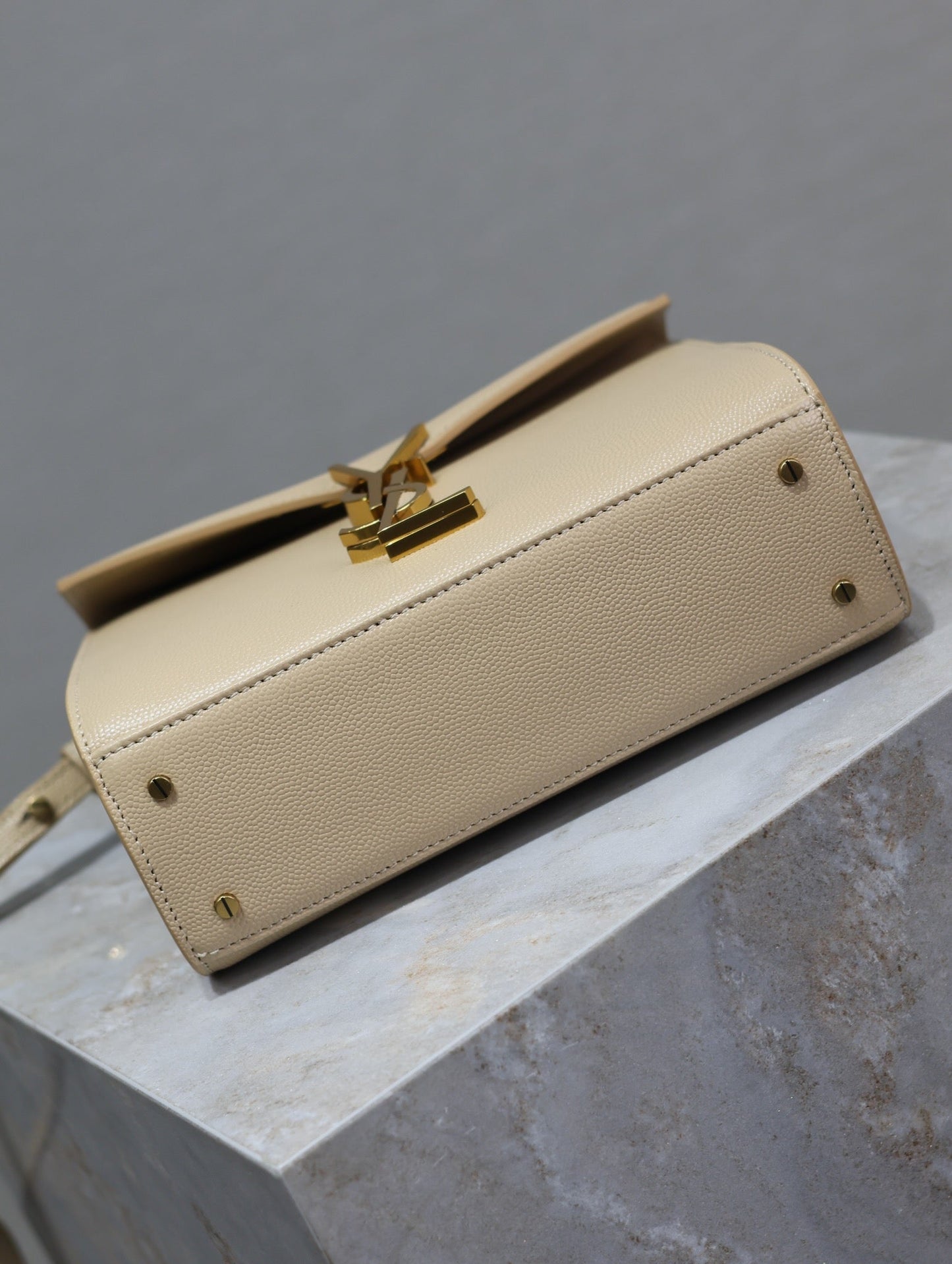 CASSANDRA MINI TOP HANDLE BAG 20 IN BEIGE CALFSKIN GOLD HARDWARE