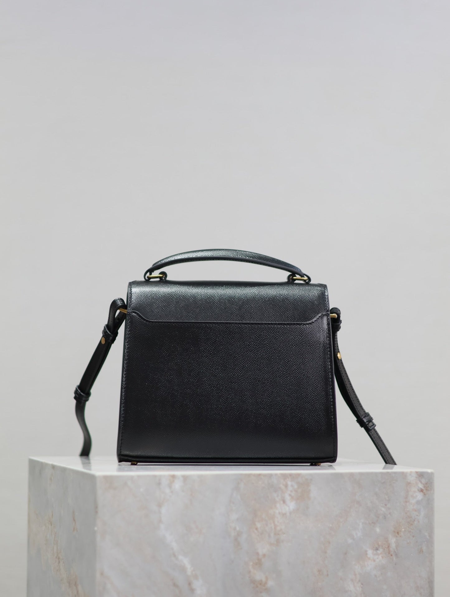 CASSANDRA MINI TOP HANDLE BAG 20 IN BLACK CALFSKIN GOLD HARDWARE