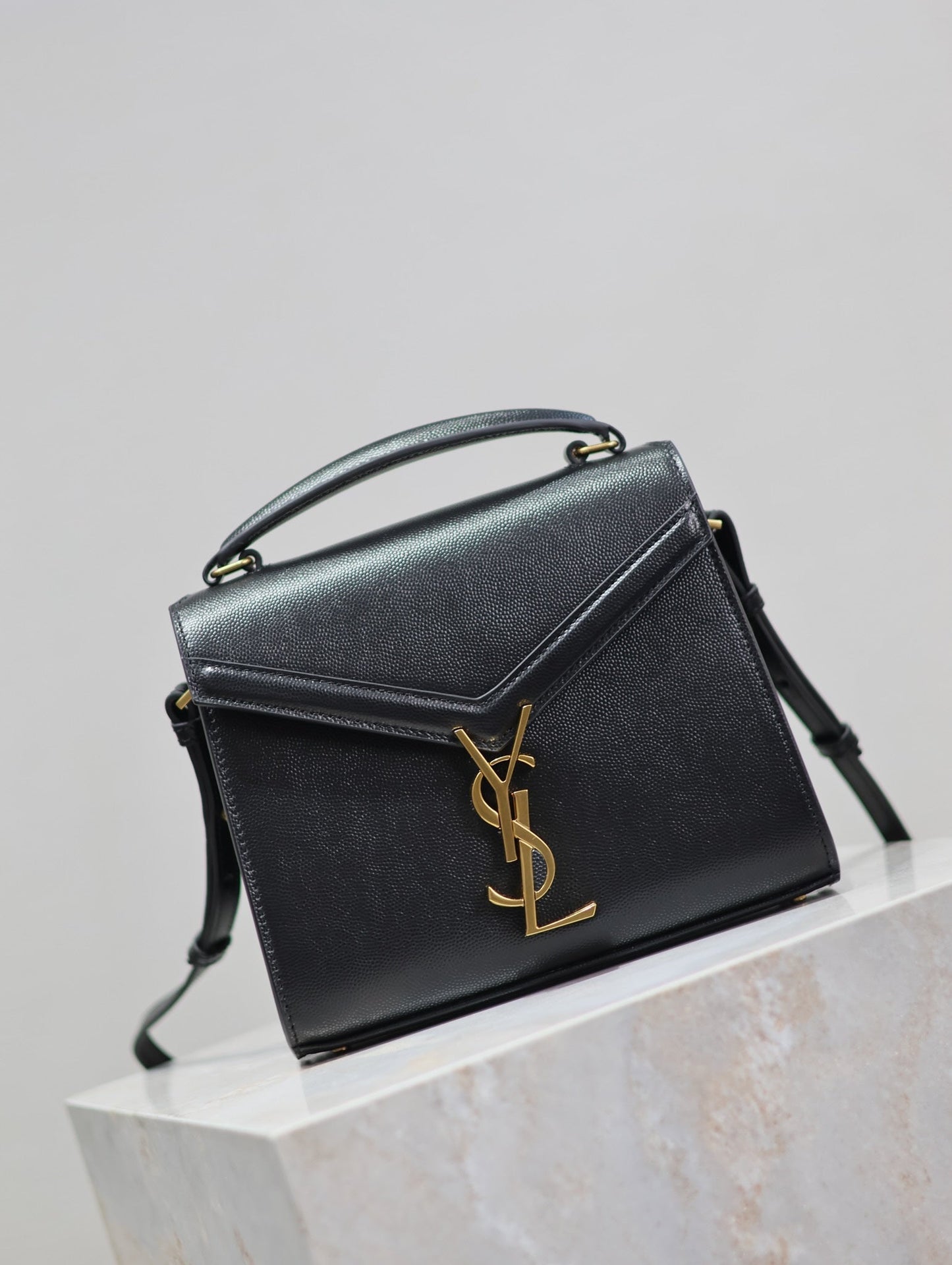 CASSANDRA MINI TOP HANDLE BAG 20 IN BLACK CALFSKIN GOLD HARDWARE