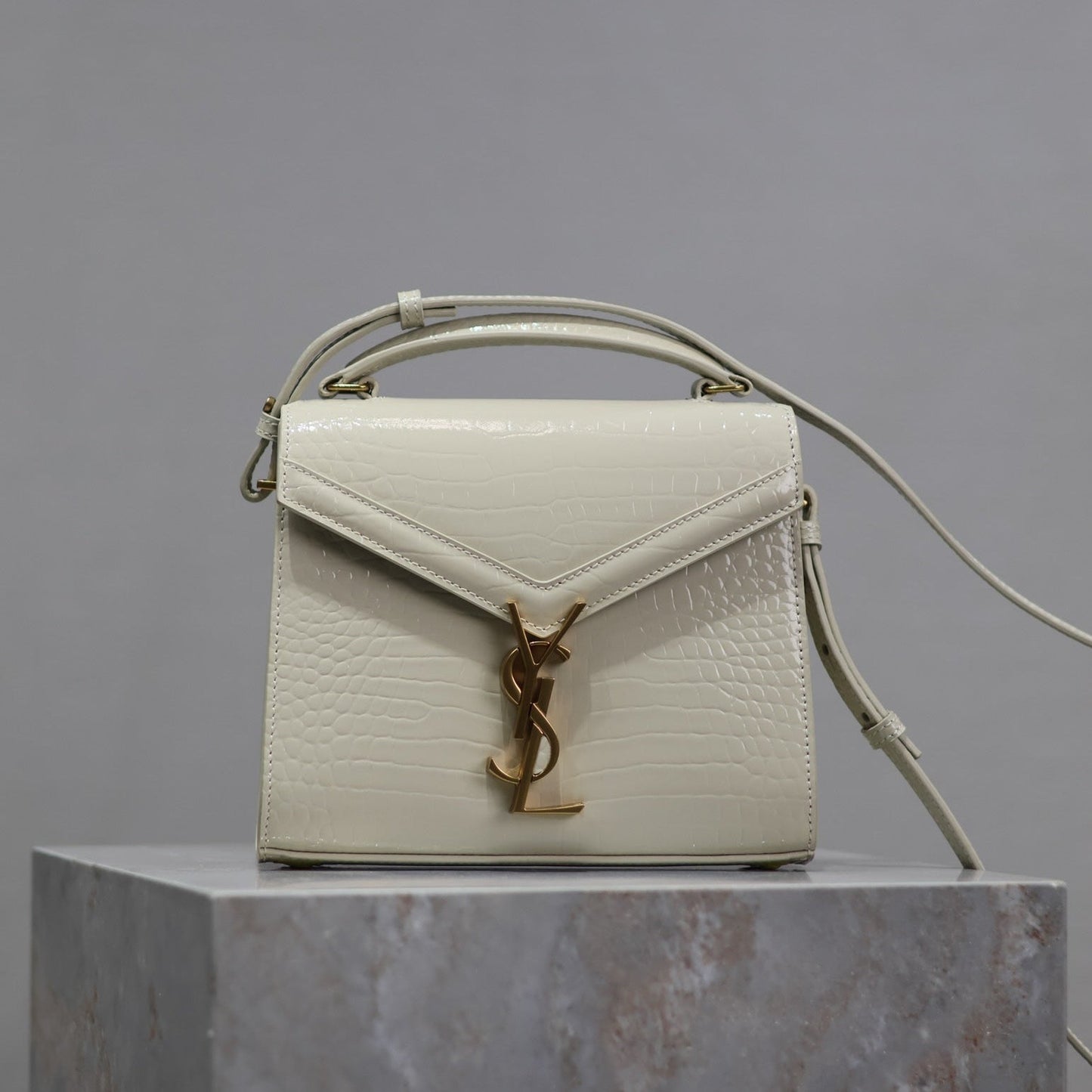 CASSANDRA MINI TOP HANDLE BAG 20 IN WHITE CROCODILE-EMBOSSED GLOSSY CALFSKIN