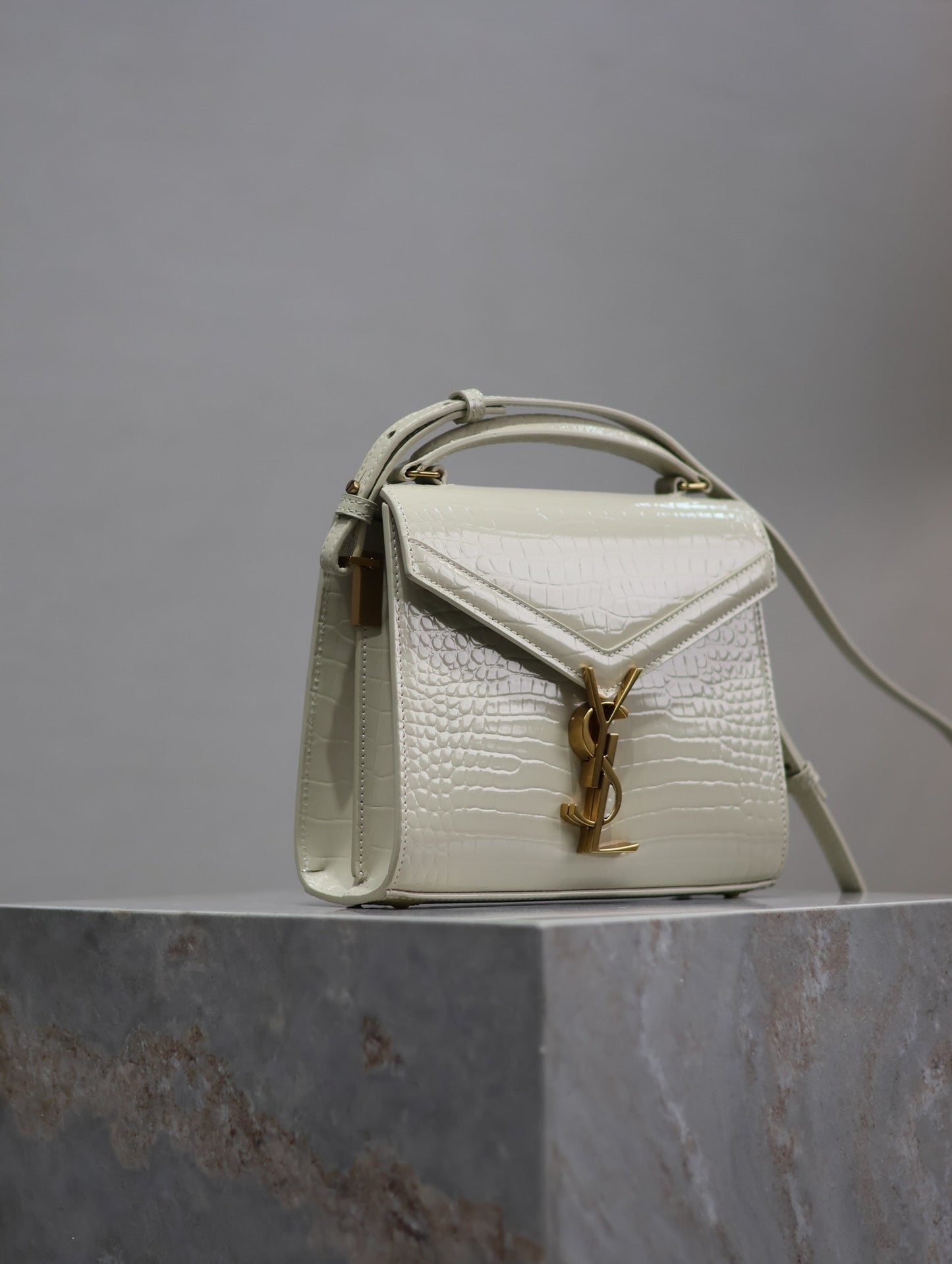 CASSANDRA MINI TOP HANDLE BAG 20 IN WHITE CROCODILE-EMBOSSED GLOSSY CALFSKIN