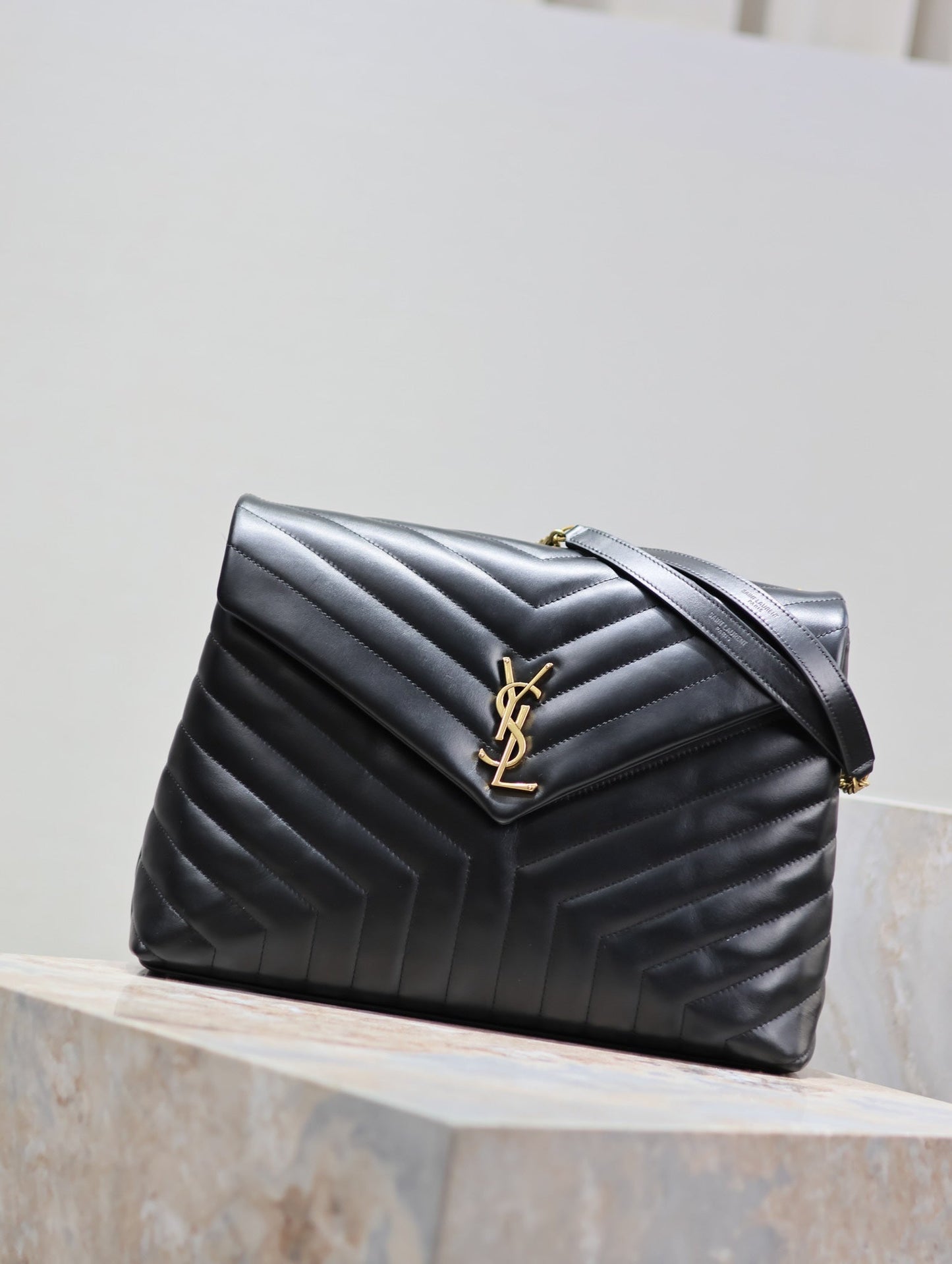 LOULOU LARGE 36 IN BLACK QUILTED CALFSKIN GOLD HARDWARE