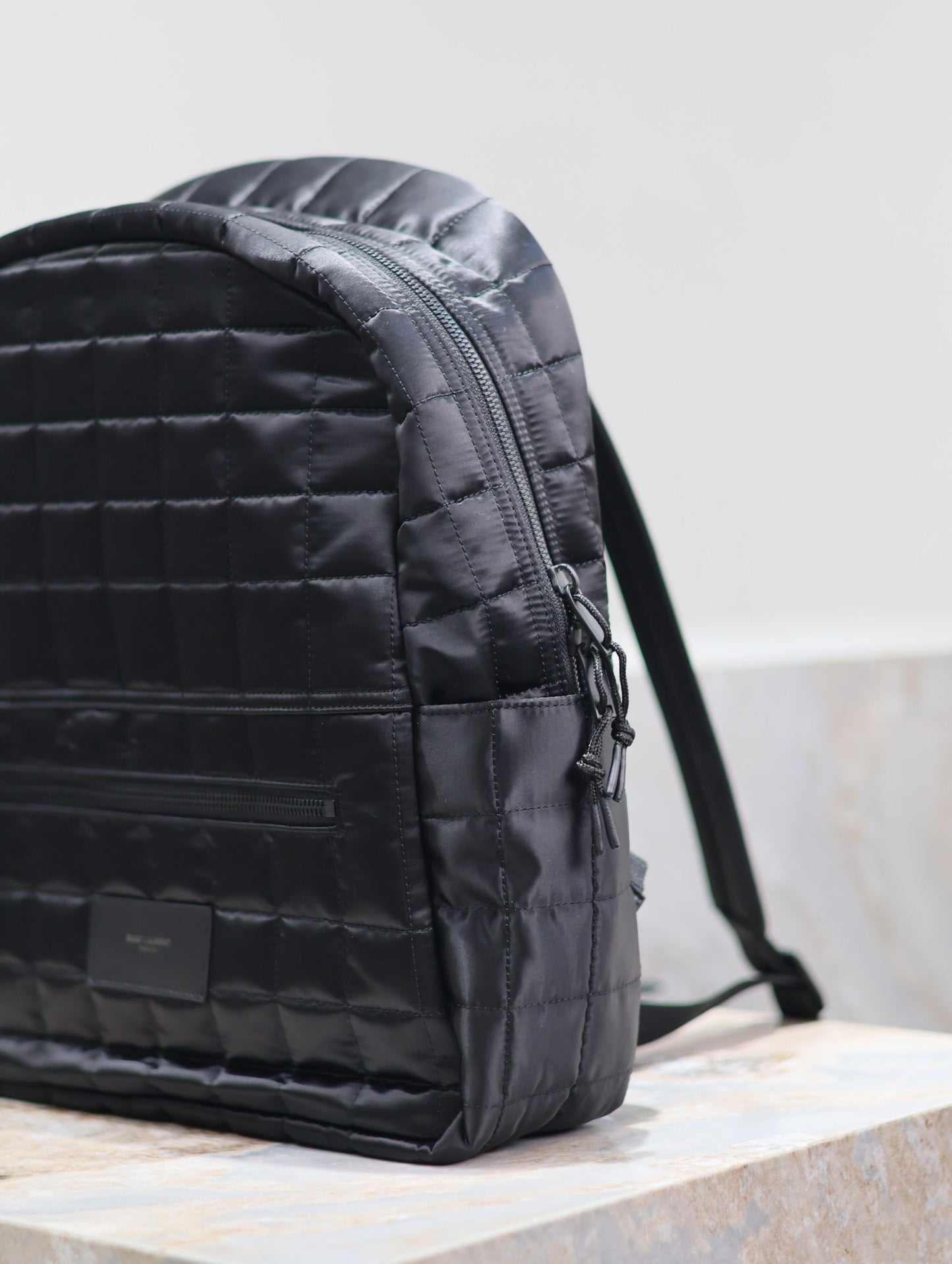 BACKPACK 37 IN BLACK PLAID NYLON