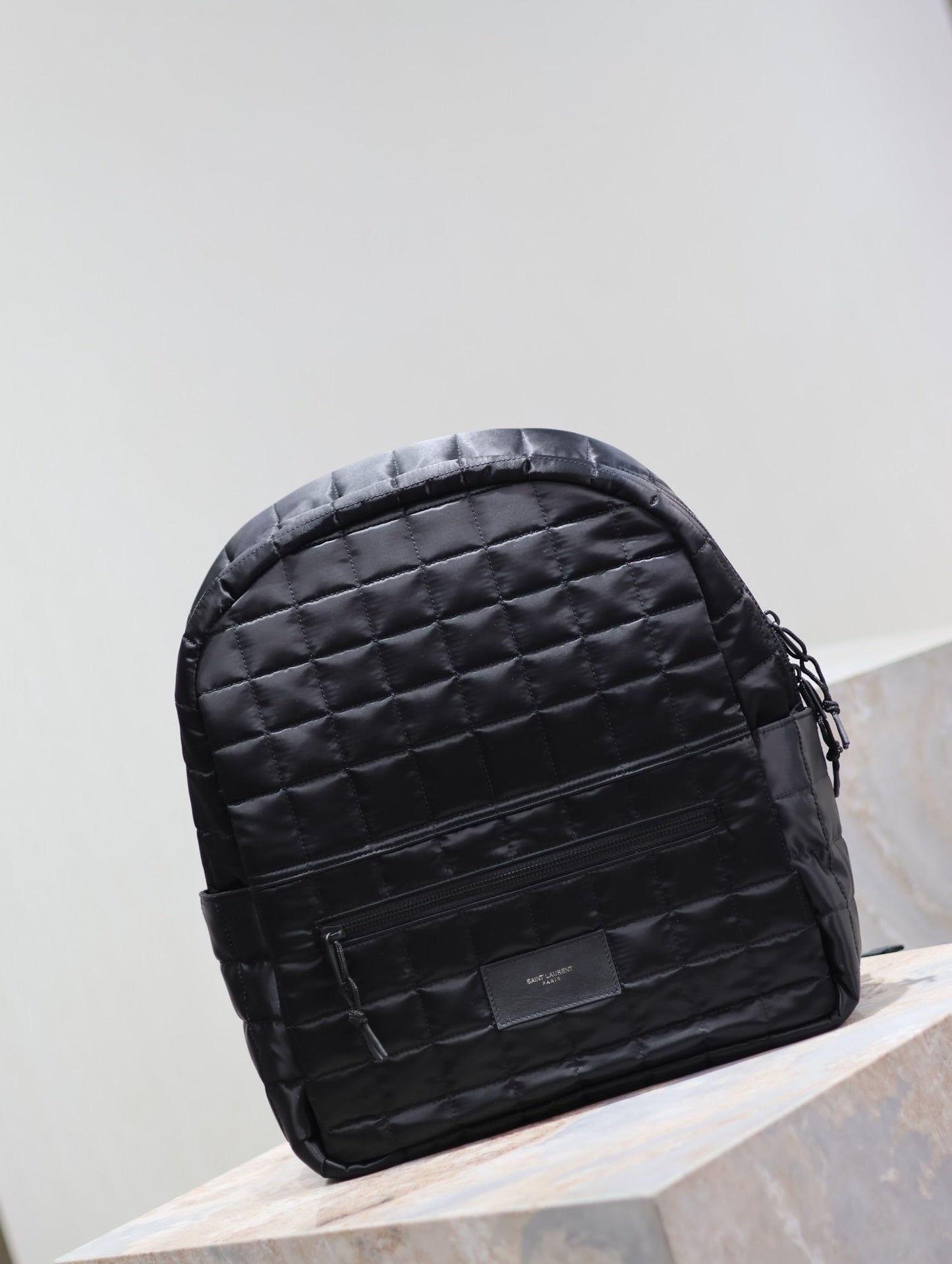 BACKPACK 37 IN BLACK PLAID NYLON