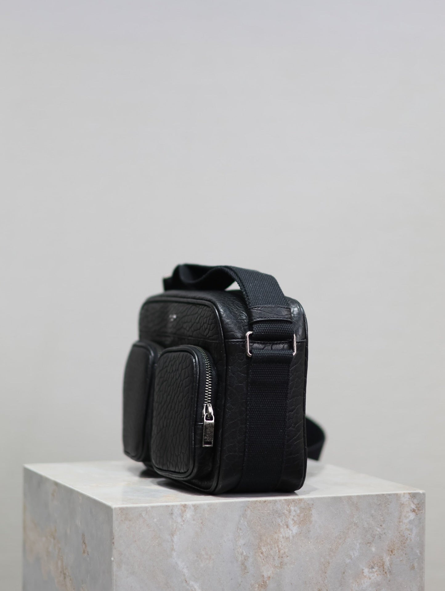 CITY CAMERA BAG 24 IN BLACK ELEPHANT PATTERN LAMBSKIN