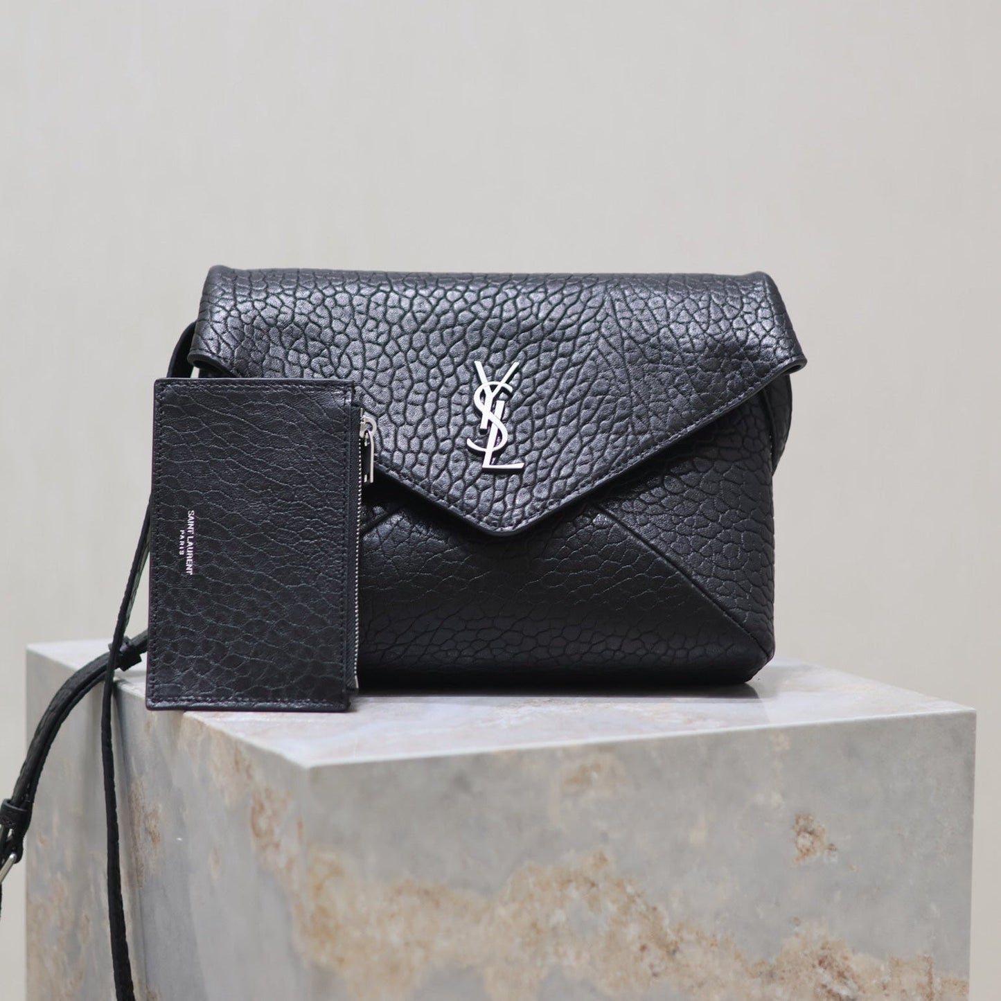 ENVELOPE CHAIN BAG 23 IN BLACK ELEPHANT TEXTURE LAMBSKIN SILVER LOGO