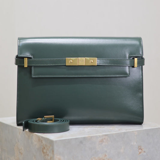 MANHATTAN MEDIUM 29 IN SACRAMENTO GREEN SMOOTH CALFSKIN GOLD BUCKLE