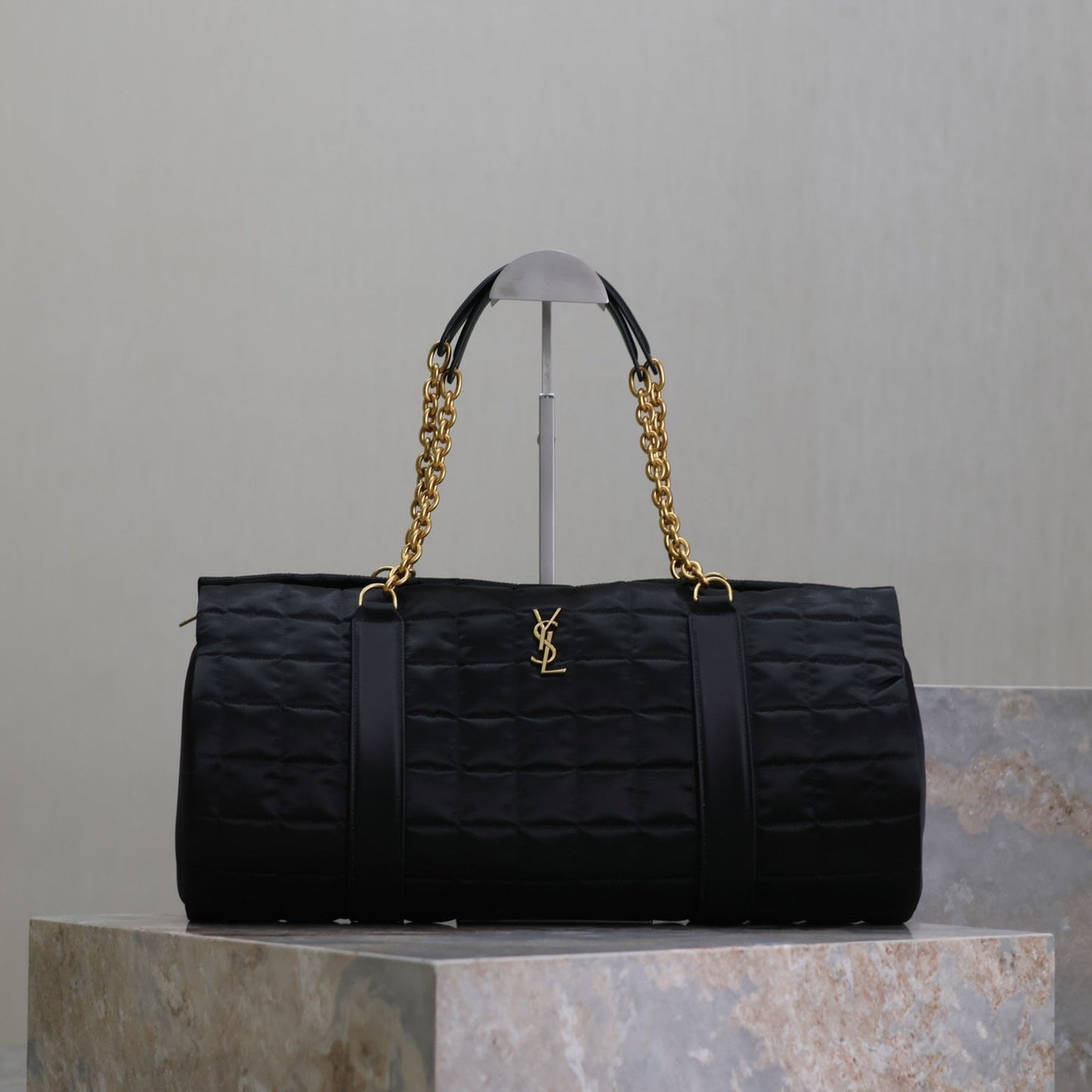 TRAVEL BAG 42 IN BLACK NYLON AND LEATHER TRIM GOLD HARDWARE