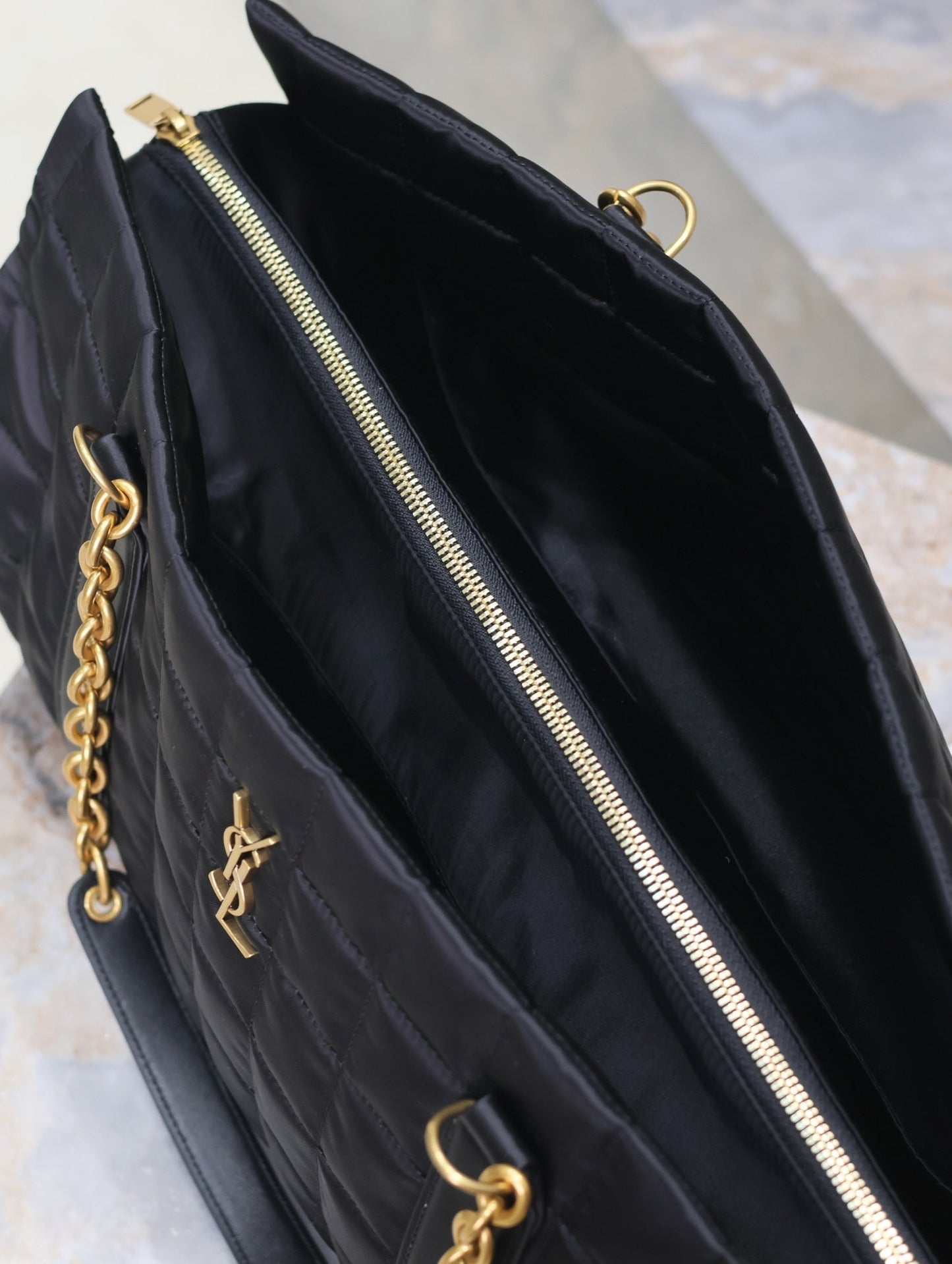 TRAVEL BAG 42 IN BLACK NYLON AND LEATHER TRIM GOLD HARDWARE