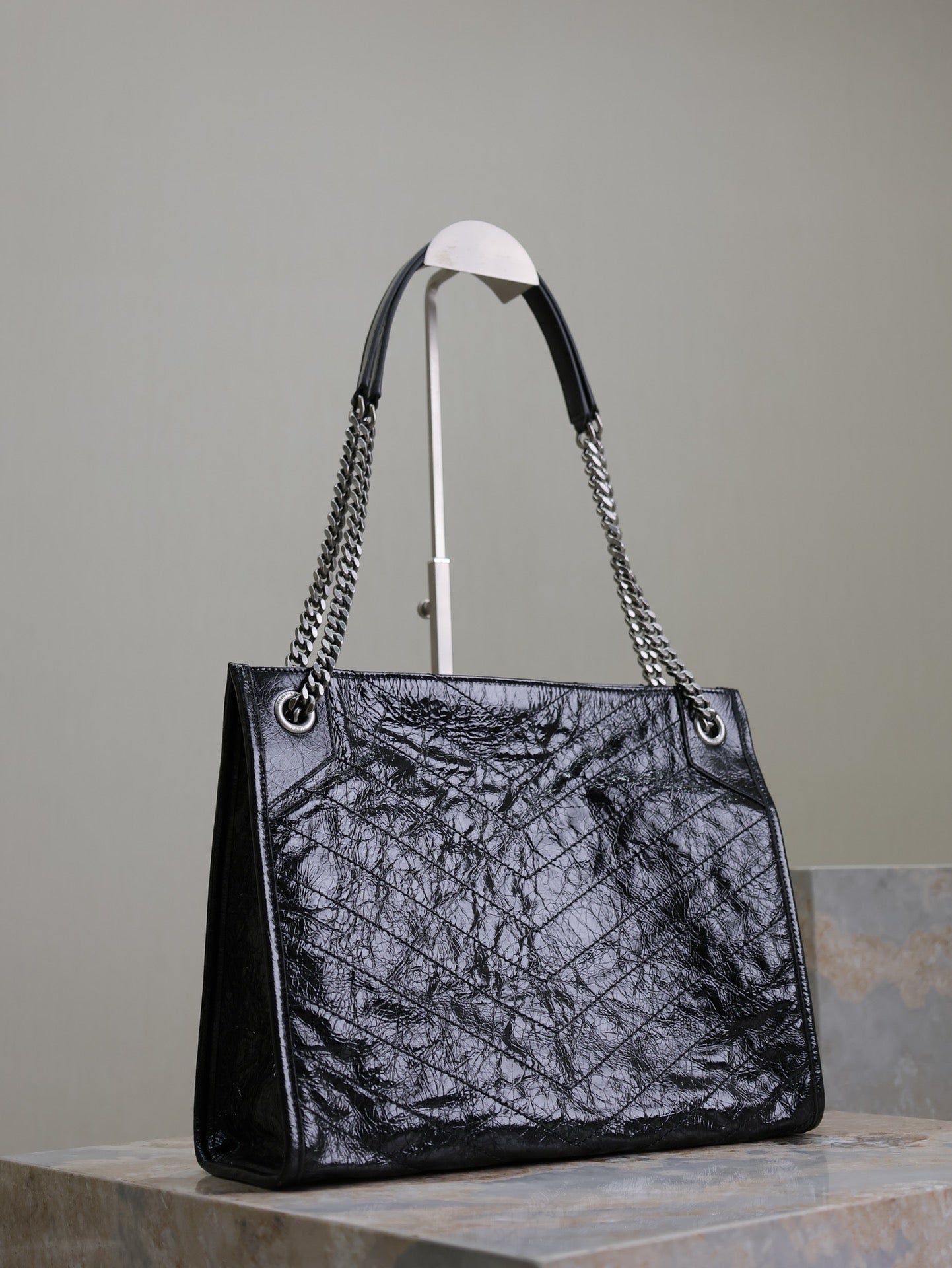 NIKI SHOPPING BAG 33 IN BLACK CRUMPLED CALFSKIN SILVER HARDWARE