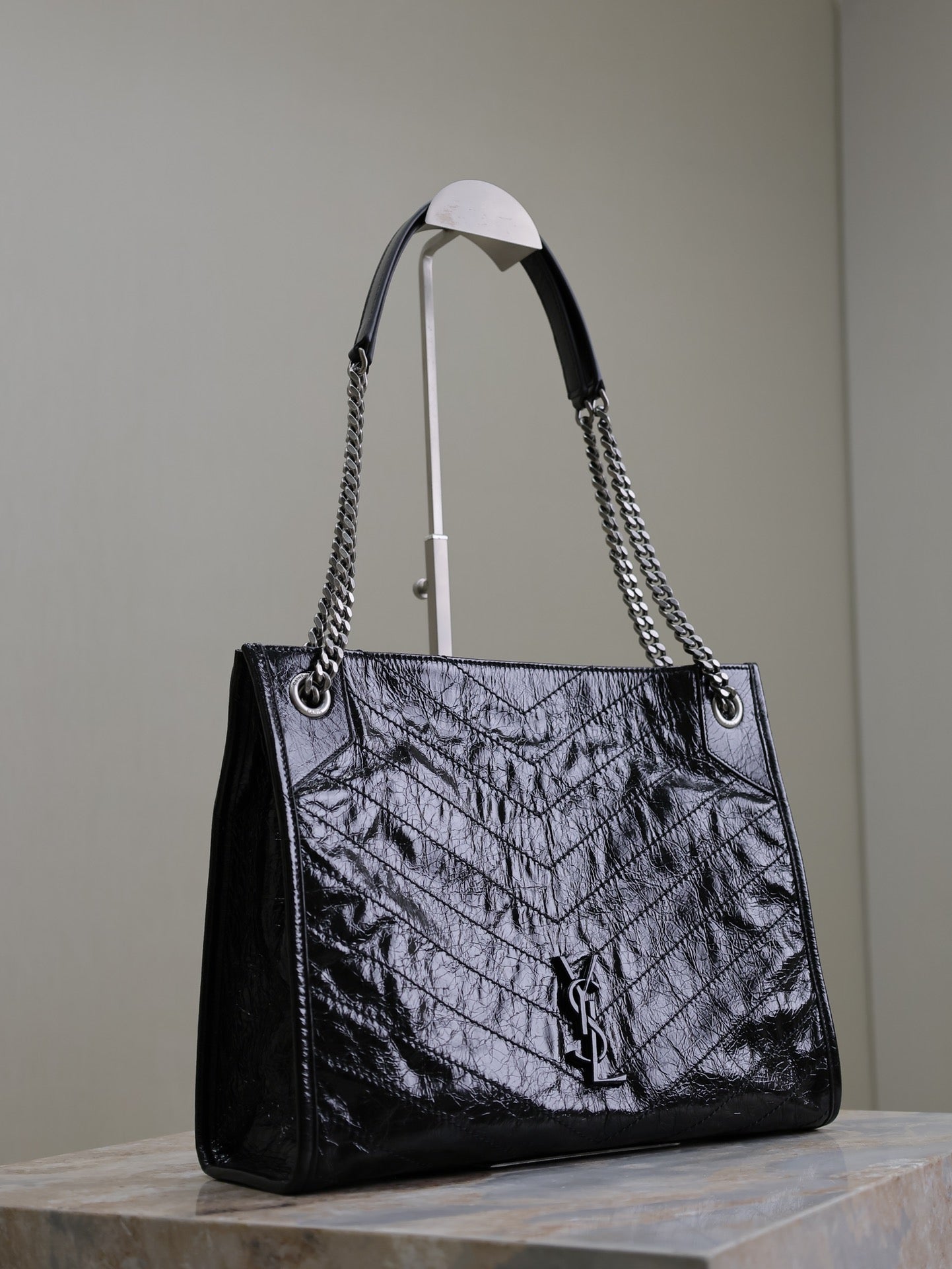 NIKI SHOPPING BAG 33 IN BLACK CRUMPLED CALFSKIN SILVER HARDWARE