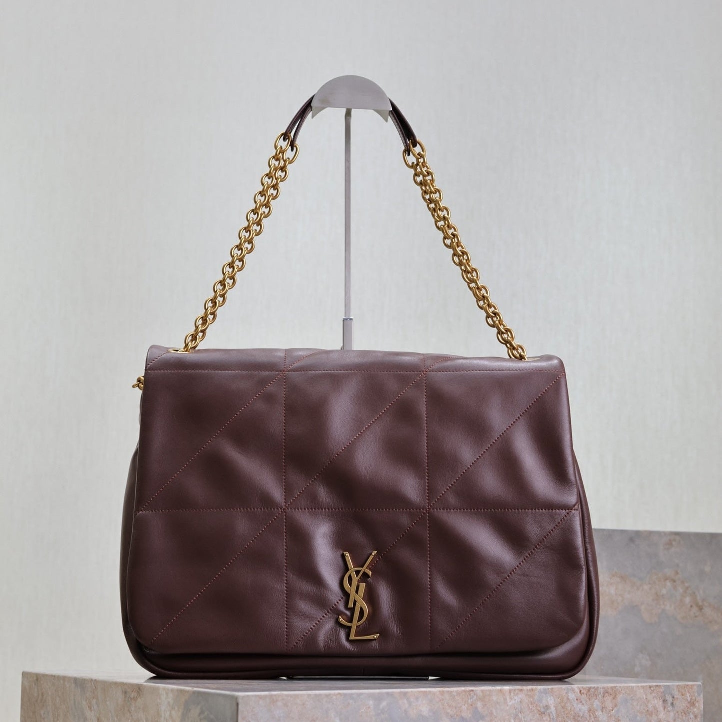 JAMIE 4.3 LARGE BAG 43 IN WINE RED LAMBSKIN GOLD HARDWARE