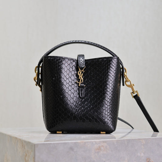 LE 37 MINI BAG 15 IN BLACK SNAKE PATTERN CALFSKIN