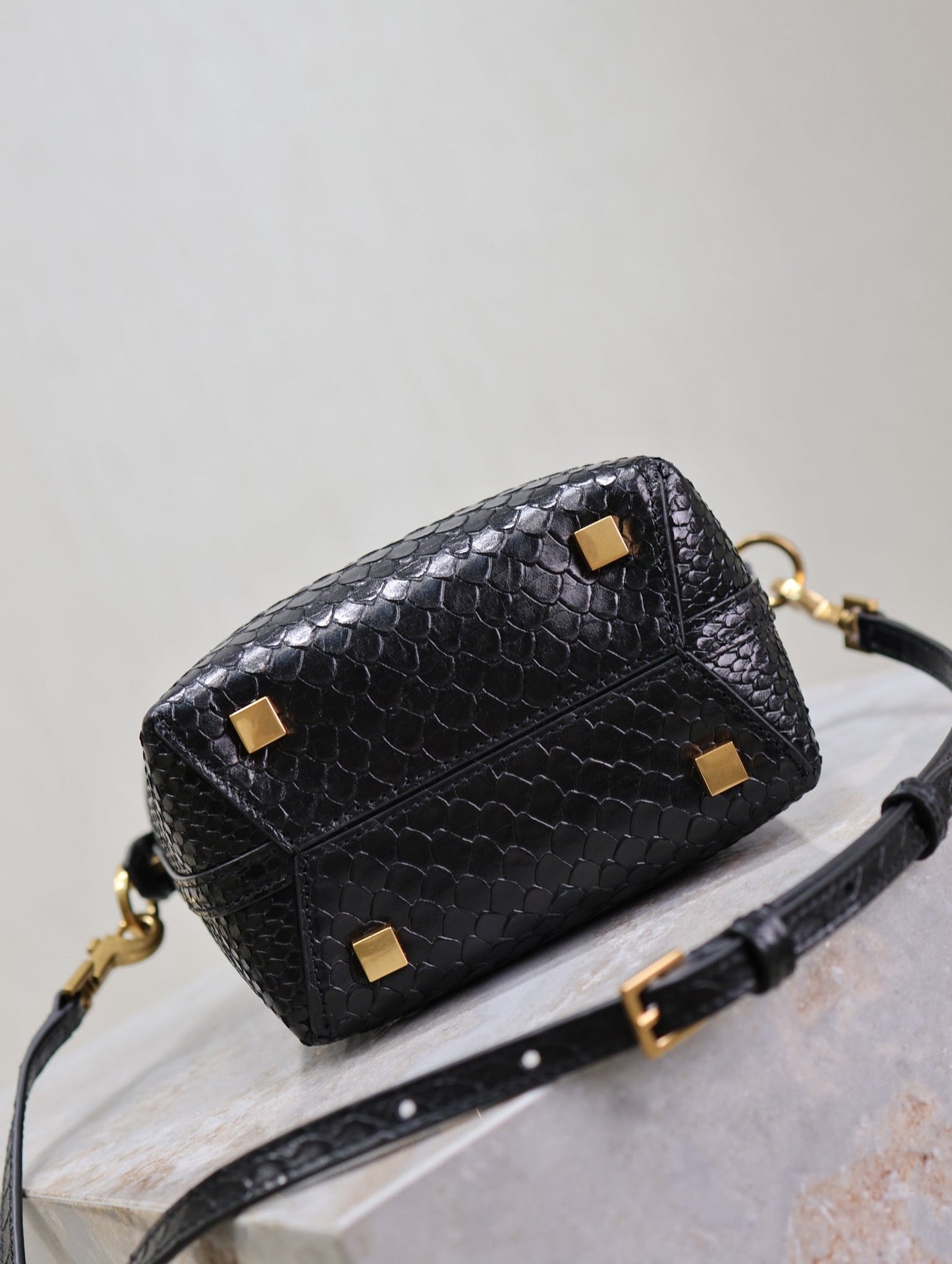 LE 37 MINI BAG 15 IN BLACK SNAKE PATTERN CALFSKIN