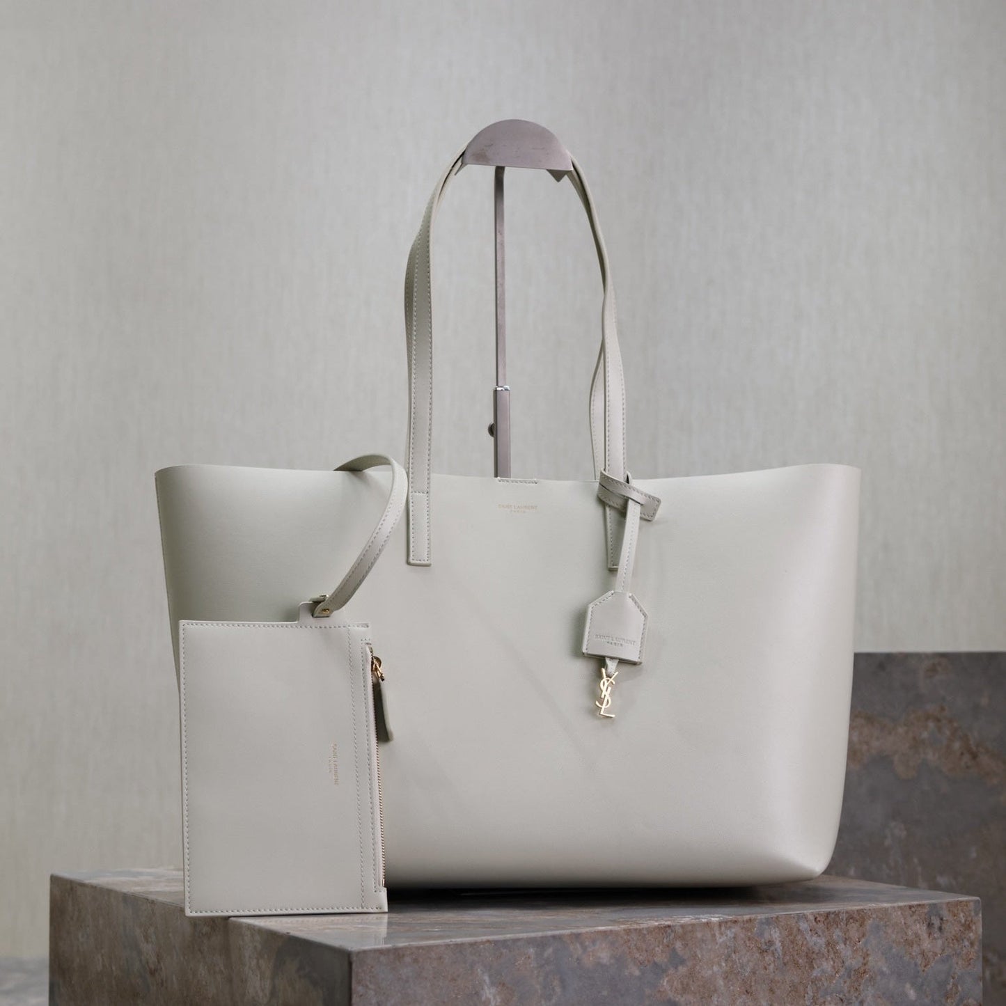 SHOPPING TOTE BAG 38 IN WHITE CALFSKIN