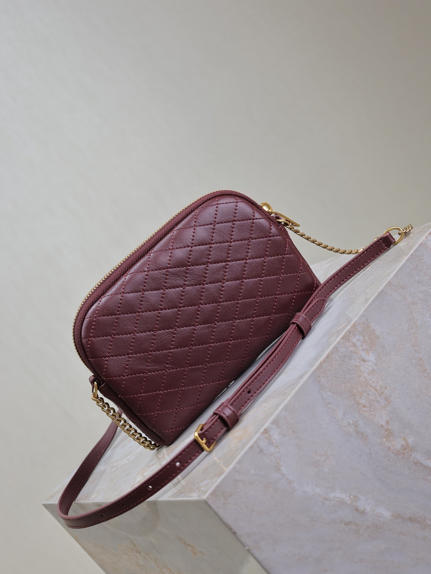 GABY ZIPPED POUCH 19 IN WINE RED QUILTED LAMBSKIN GOLD HARDWARE