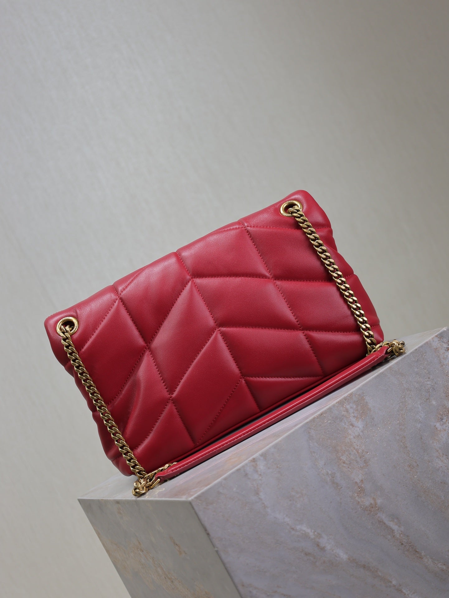 PUFFER SMALL 29 IN RED LAMBSKIN GOLD HARDWARE