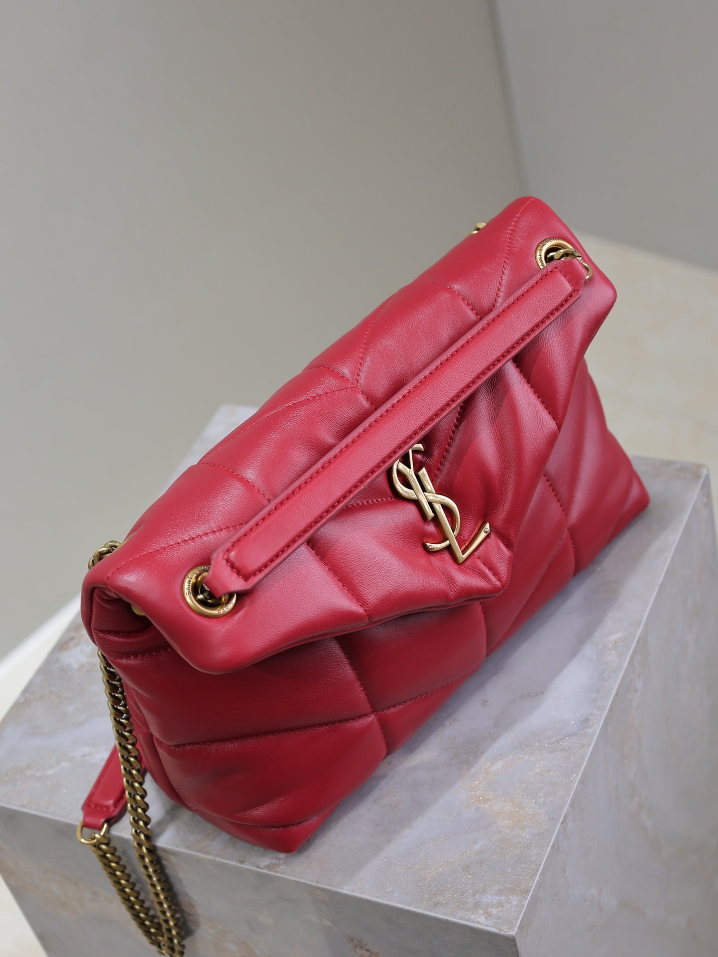 PUFFER SMALL 29 IN RED LAMBSKIN GOLD HARDWARE