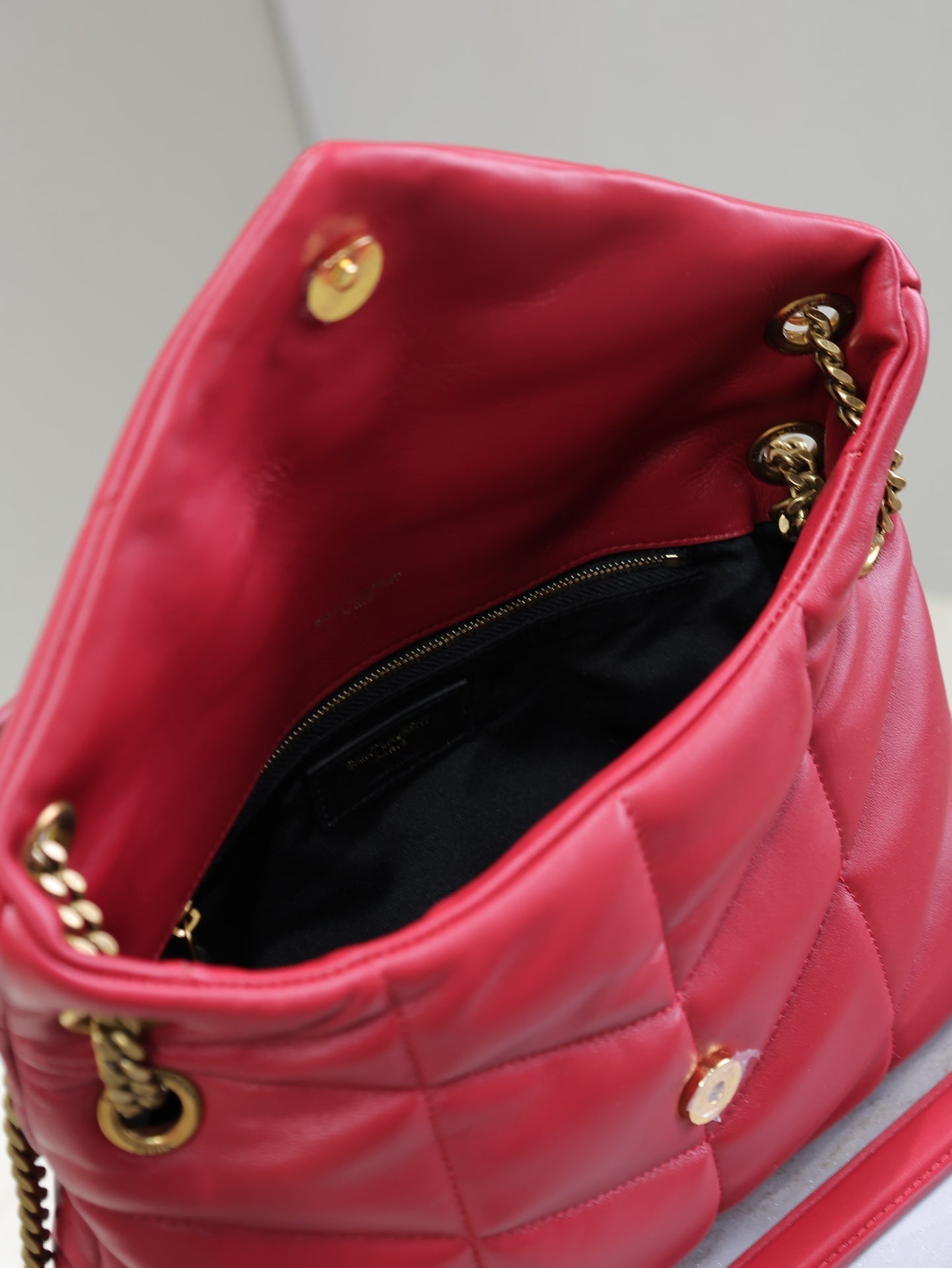 PUFFER SMALL 29 IN RED LAMBSKIN GOLD HARDWARE