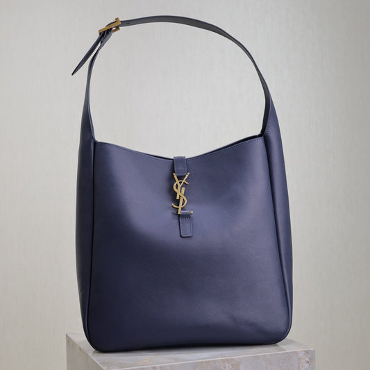 LE 5 À 7 LARGE BAG 31 IN BERRY BLUE LAMBSKIN