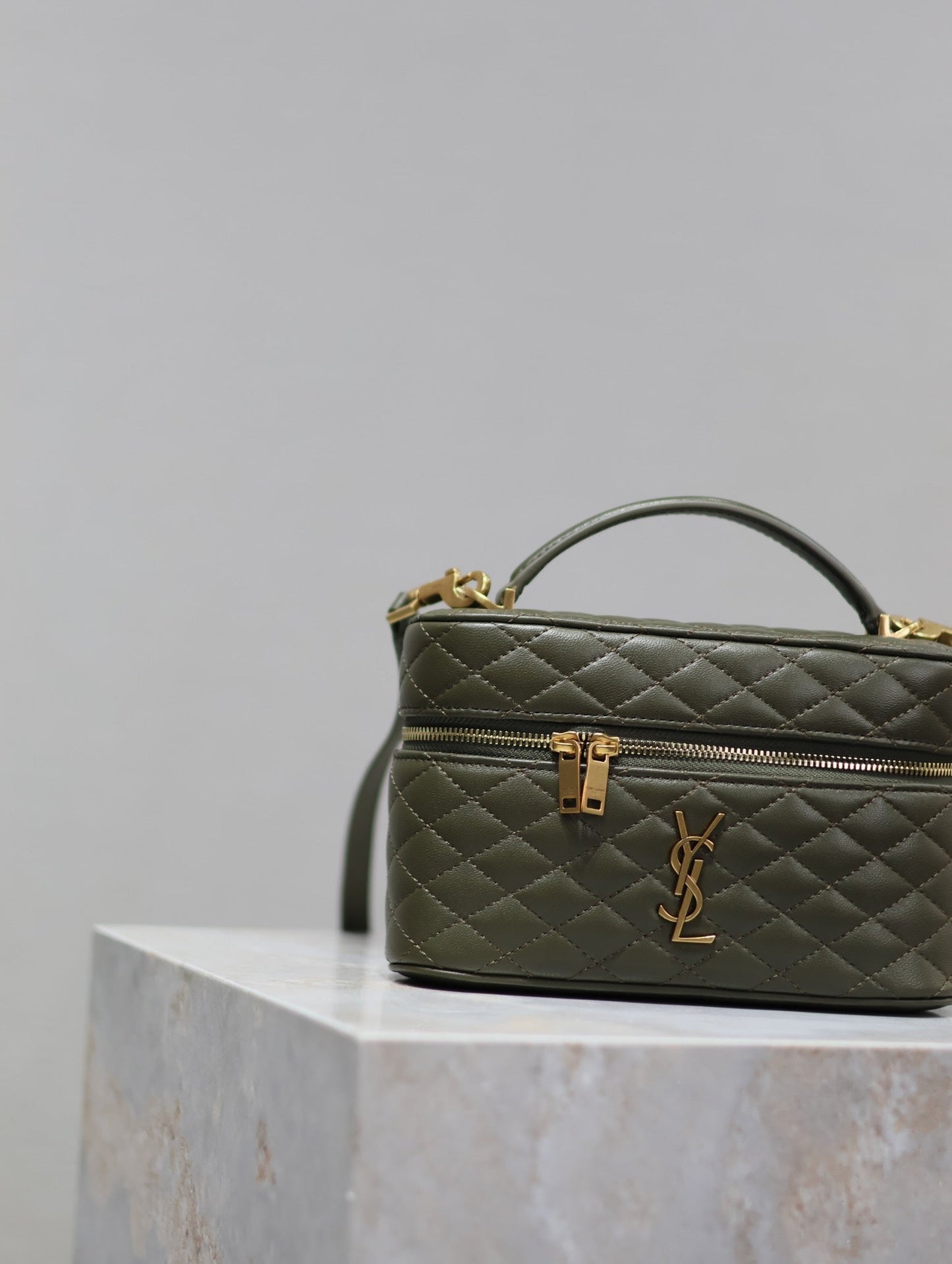 GABY MINI VANITY BAG 18 IN ARMY GREEN LAMBSKIN