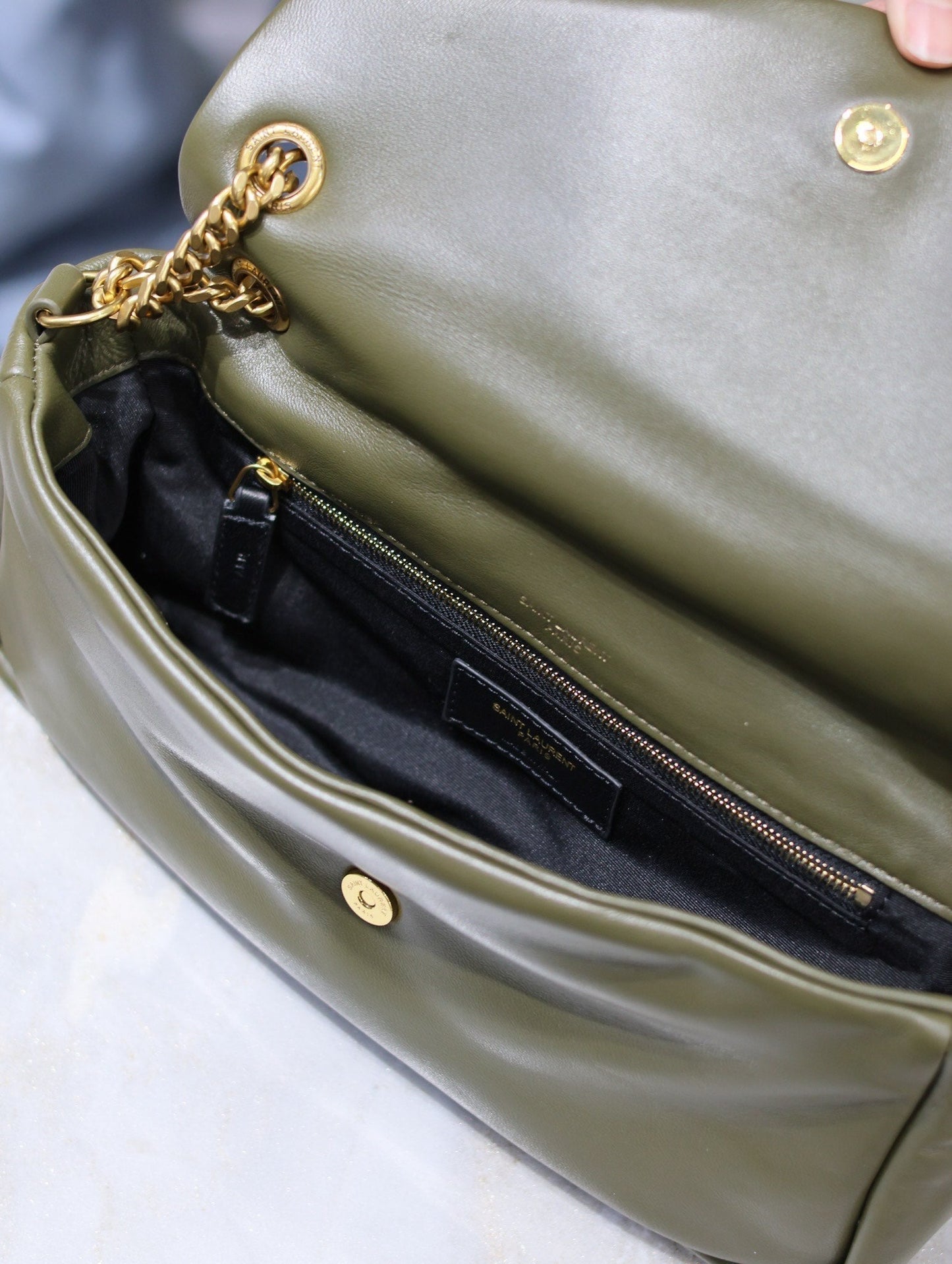 CALYPSO CHAIN BAG 26 IN ARMY GREEN SMOOTH LAMBSKIN