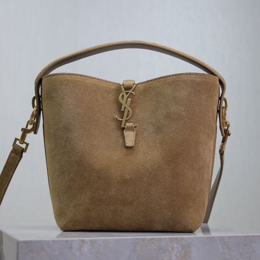 LE 37 SMALL BUCKET BAG 20 IN DIRT BROWN SUEDE