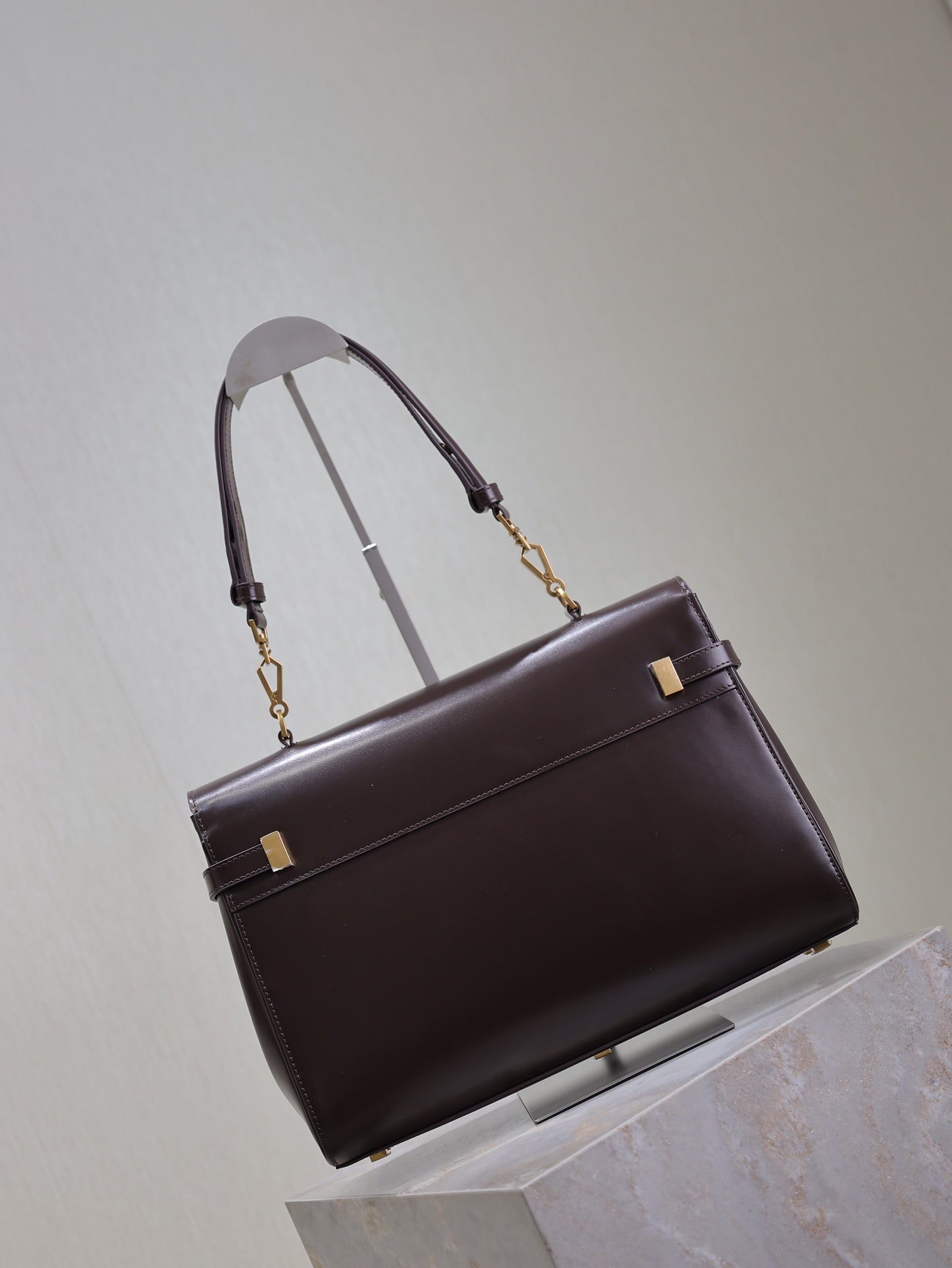 MANHATTAN TOP HANDLE BAG 32 IN BRUNETTE BROWN CALFSKIN