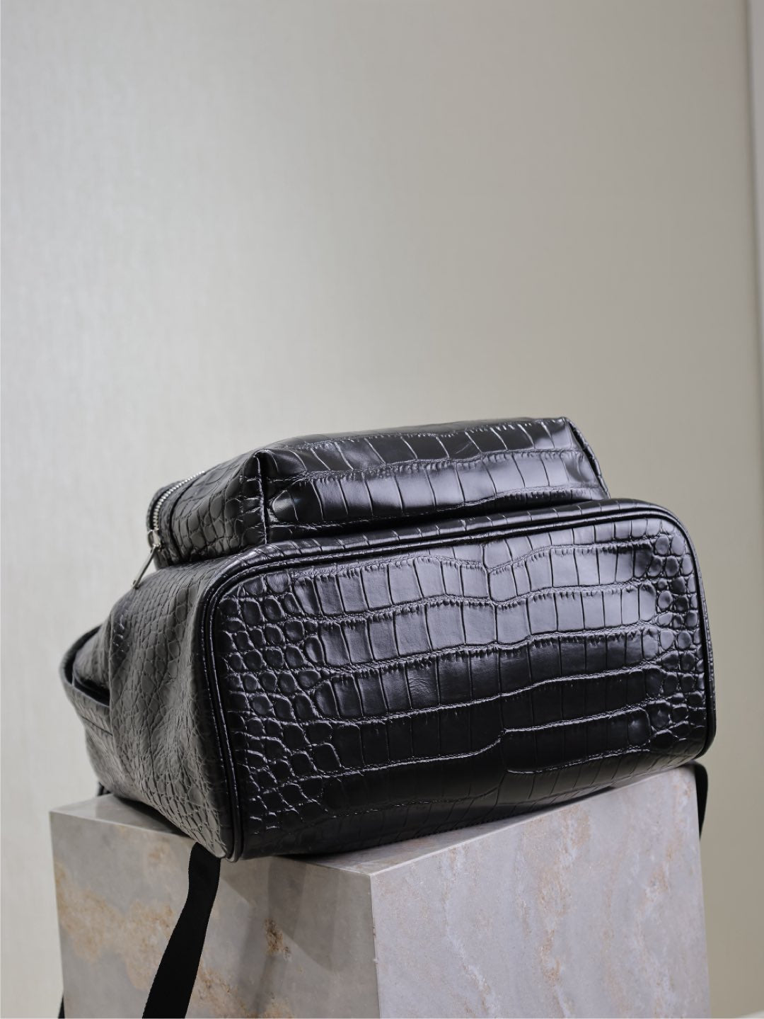 CITY BACKPACK 38 IN BLACK CROCODILE EMBOSSED CALFSKIN