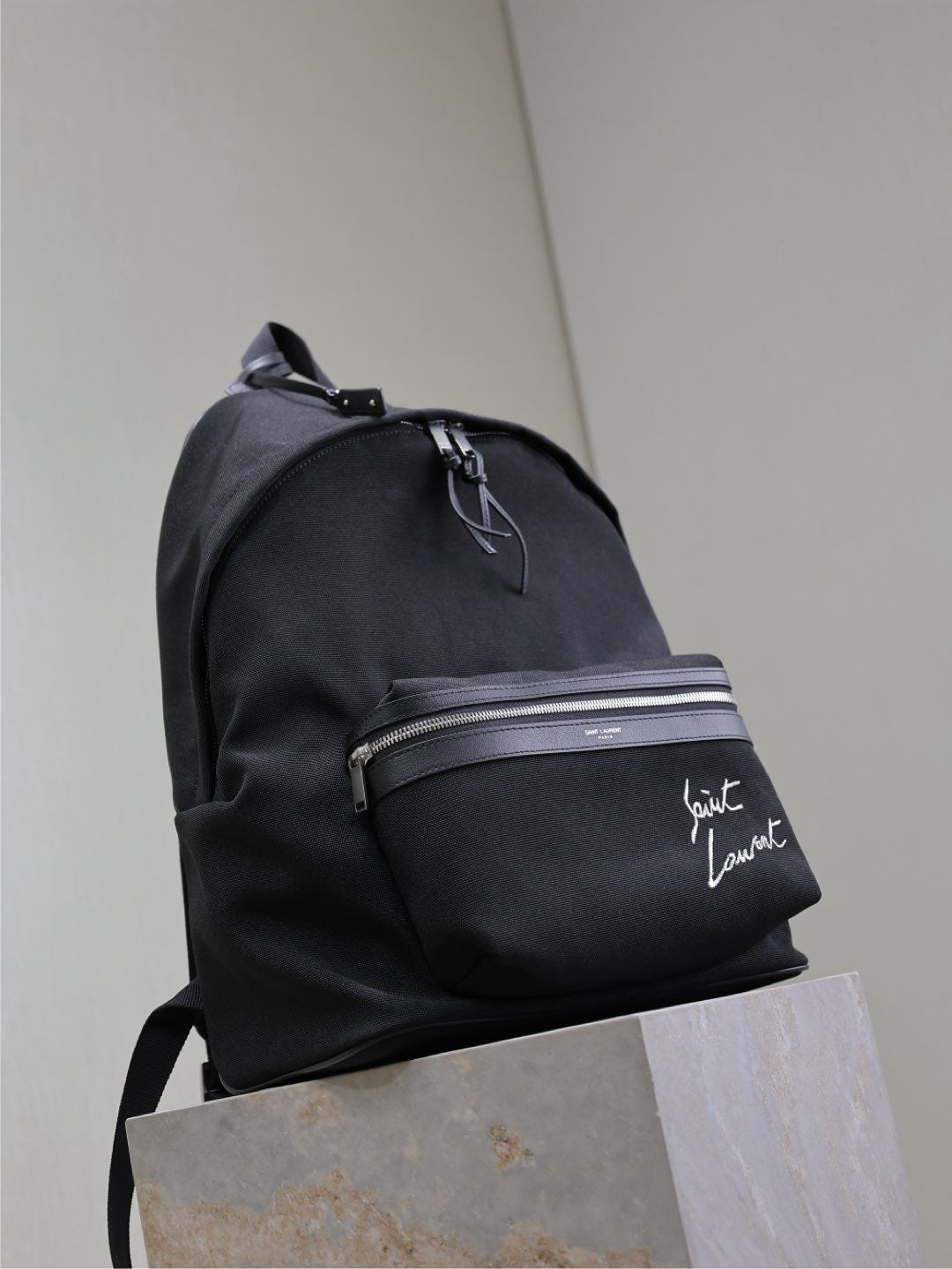 CITY BACKPACK 38 IN BLACK CANVAS WITH WHITE EMBROIDED LOGO