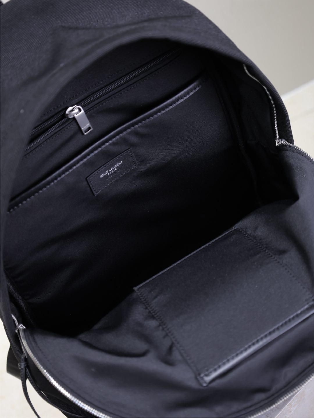 CITY BACKPACK 38 IN BLACK CANVAS WITH WHITE EMBROIDED LOGO