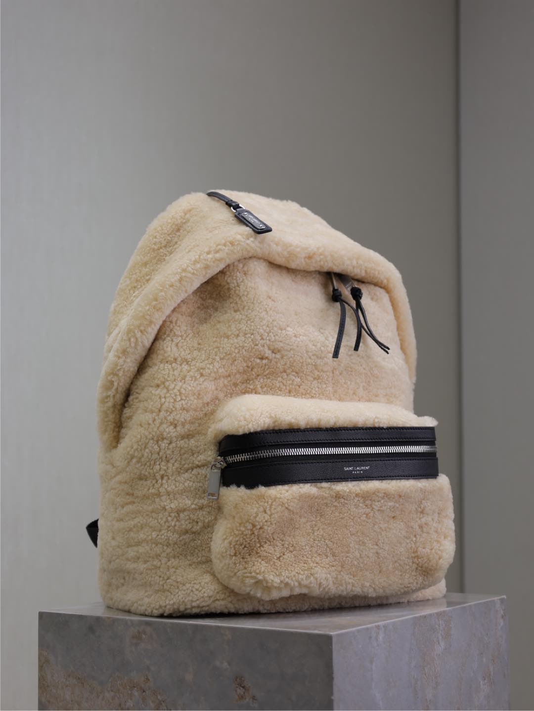 CITY BACKPACK 35 IN BEIGE SHEARLING