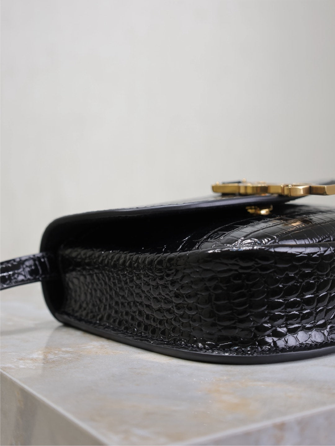 KAIA SMALL CROCODILE PATTERN BAG 18 IN BLACK GLOSSY CALFSKIN COPPER HARDWARE